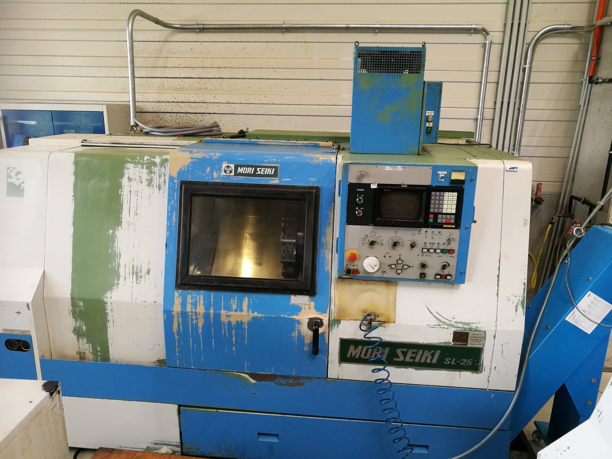 Mašīnas MORI SEIKI SL-25A/500 pretskats