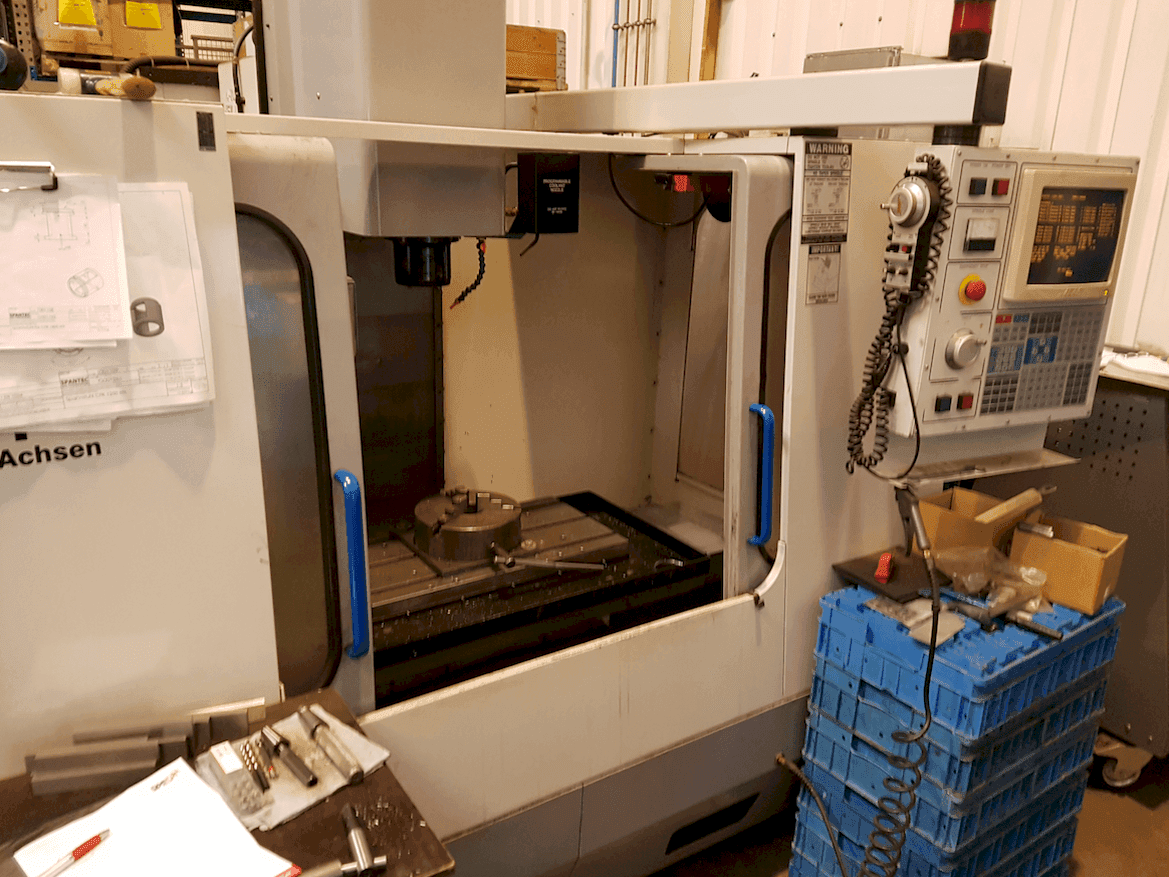 Mašīnas HAAS VF1  pretskats