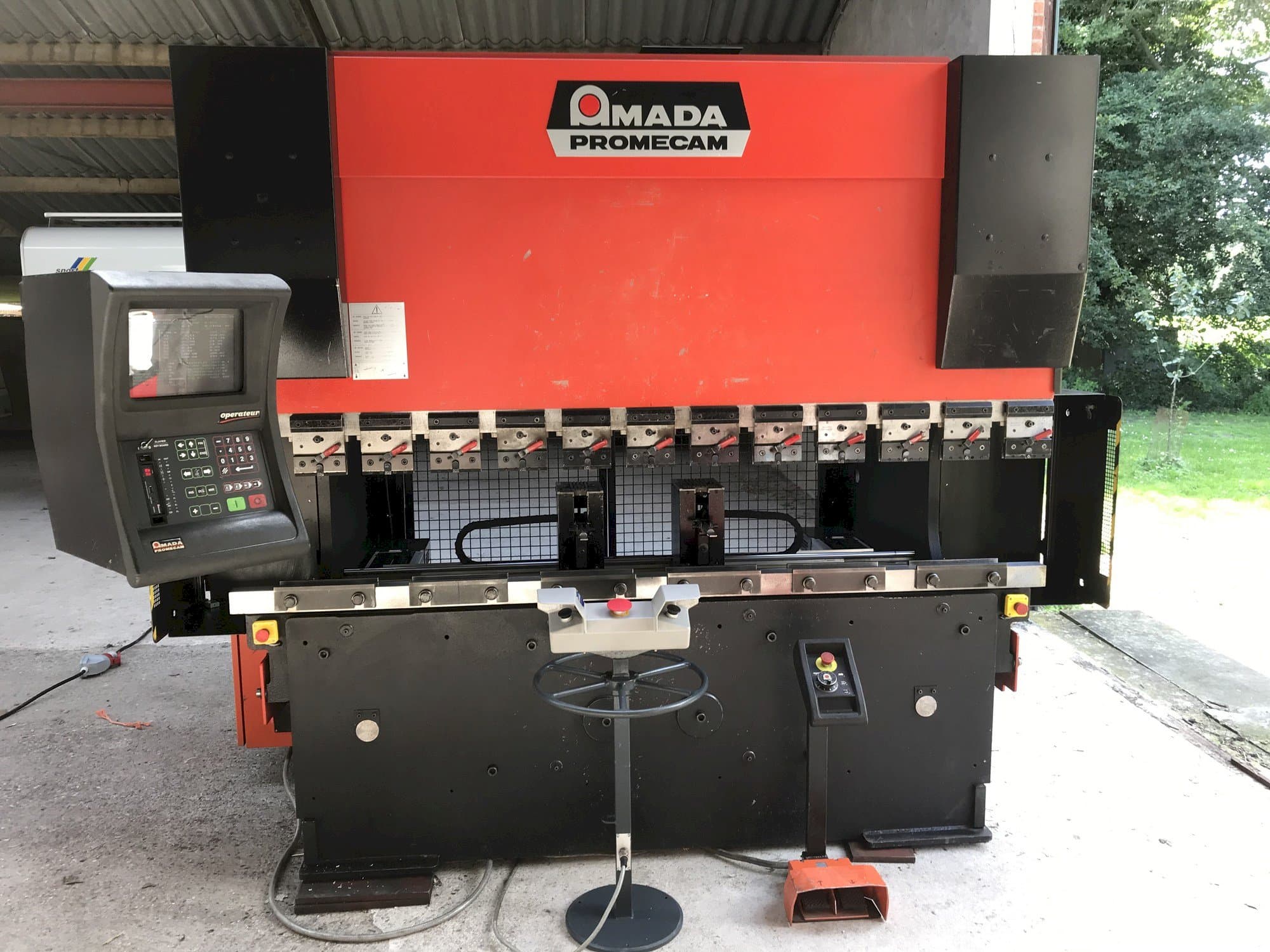 Mašīnas AMADA Promecam HFBO  pretskats