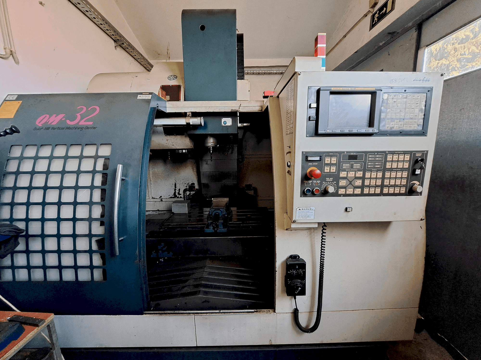 Mašīnas Feeler QM-32  pretskats