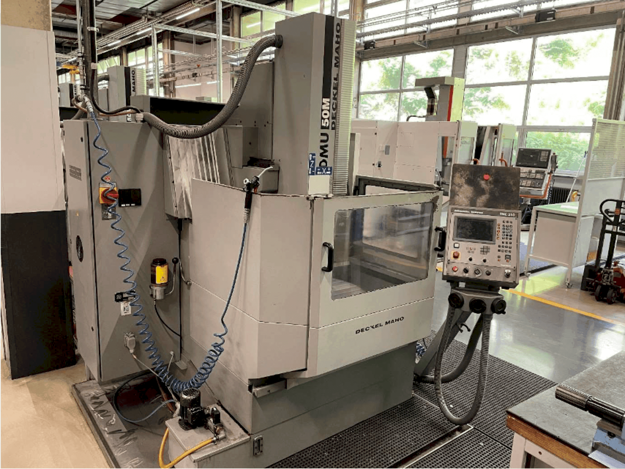 Mašīnas DECKEL DMU 50  pretskats