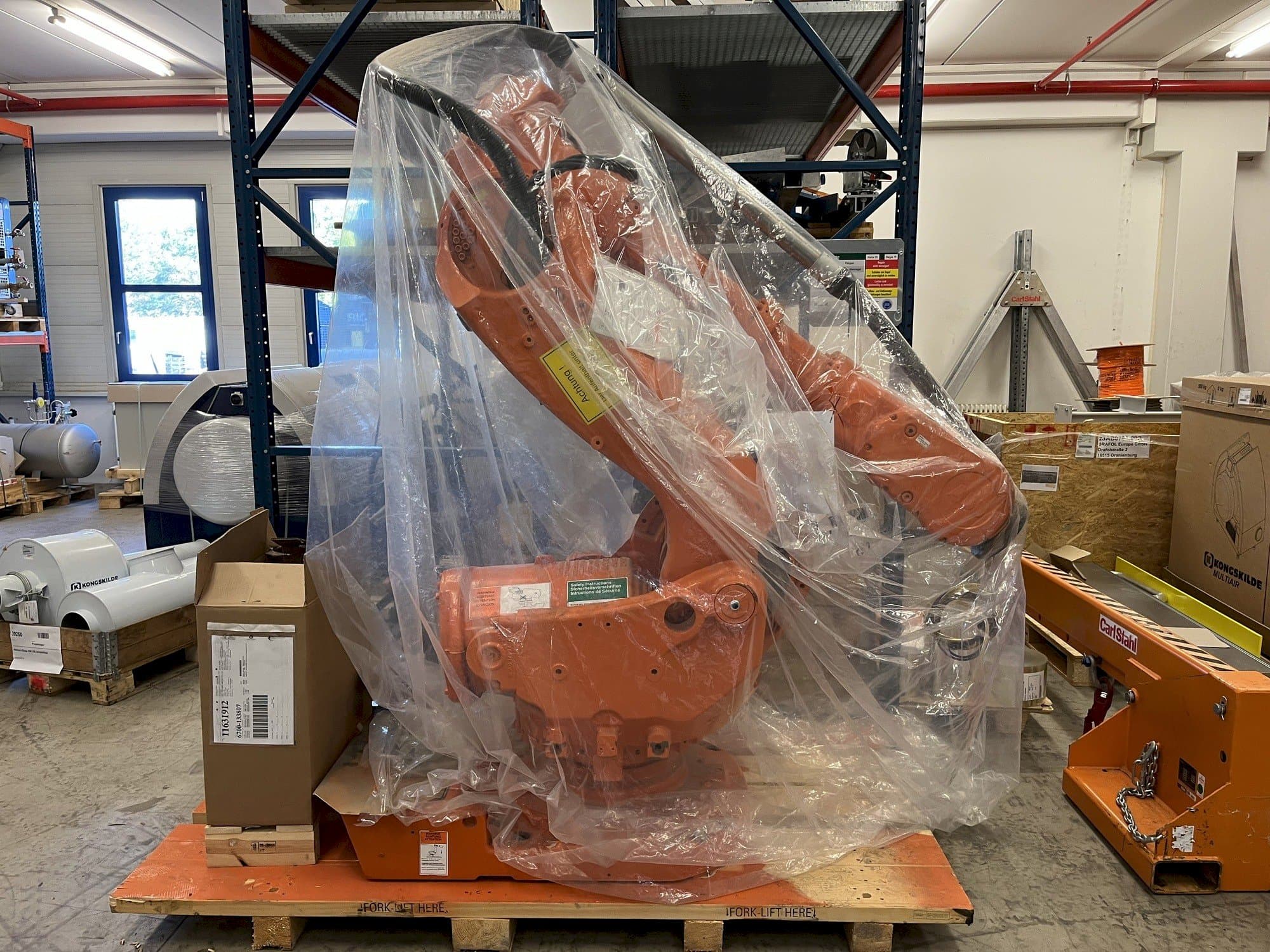 Mašīnas ABB IRB 6600 M2004  pretskats