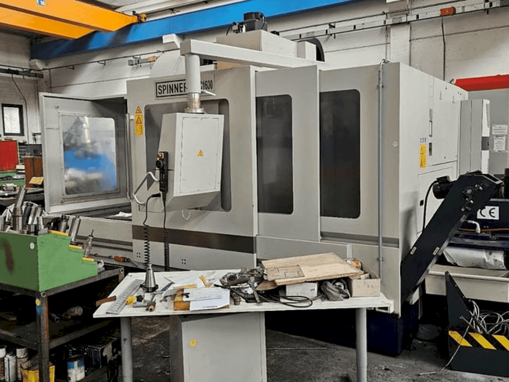 Mašīnas SPINNER MVC 1600-N  pretskats