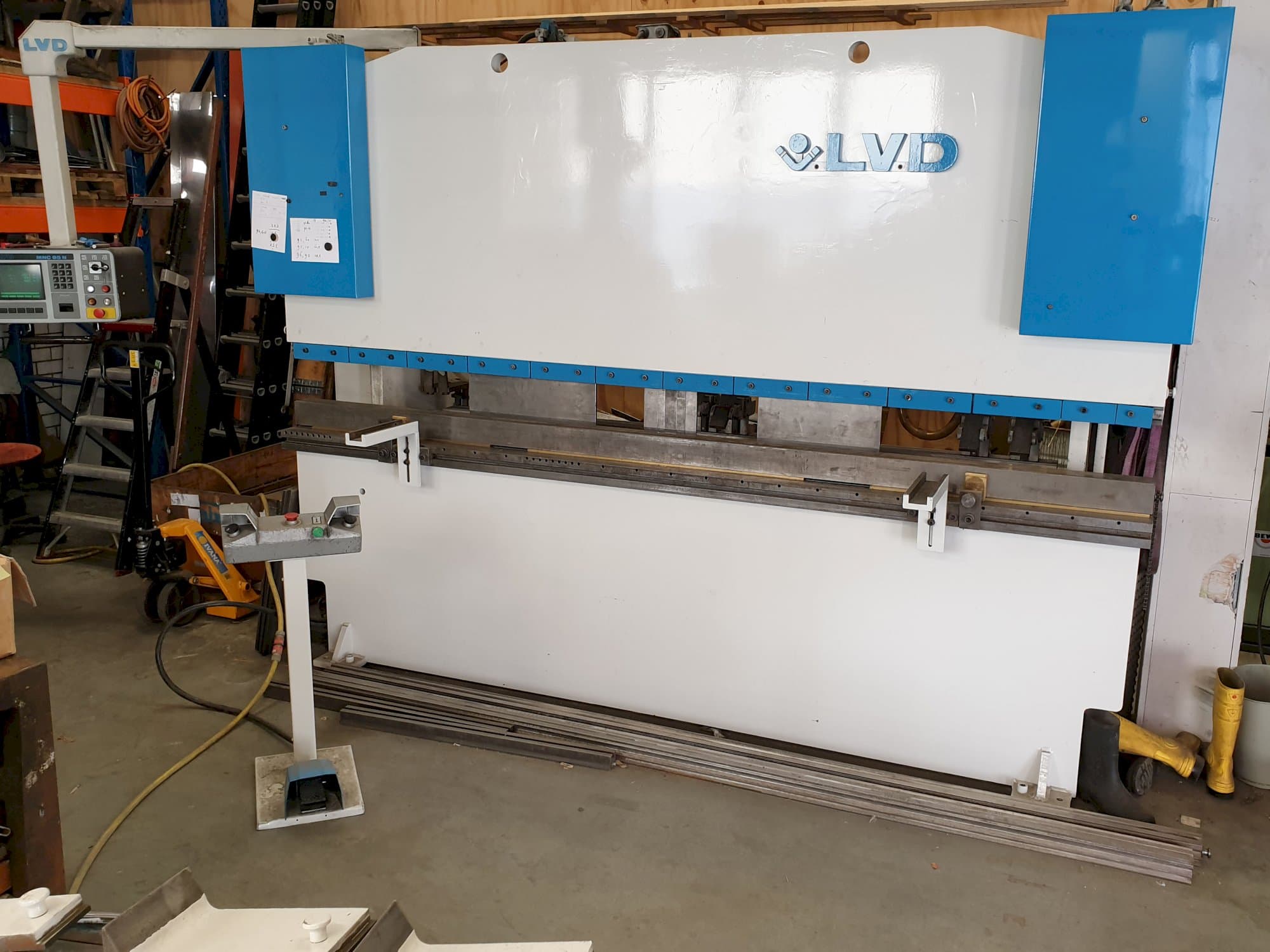 Mašīnas LVD PPI 135/30 skats  no labās puses