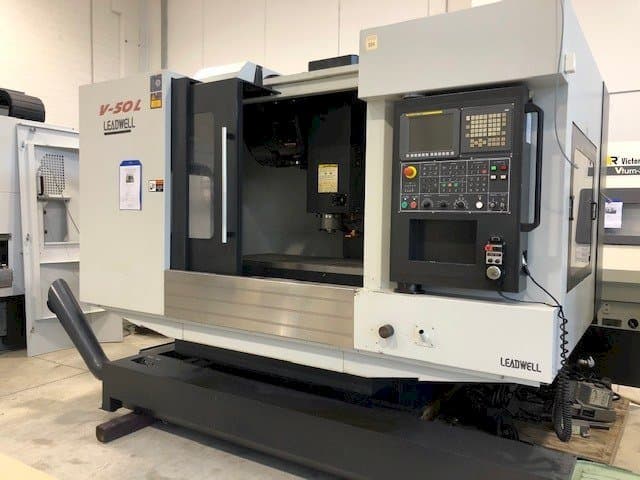 Mašīnas Leadwell V50L  pretskats
