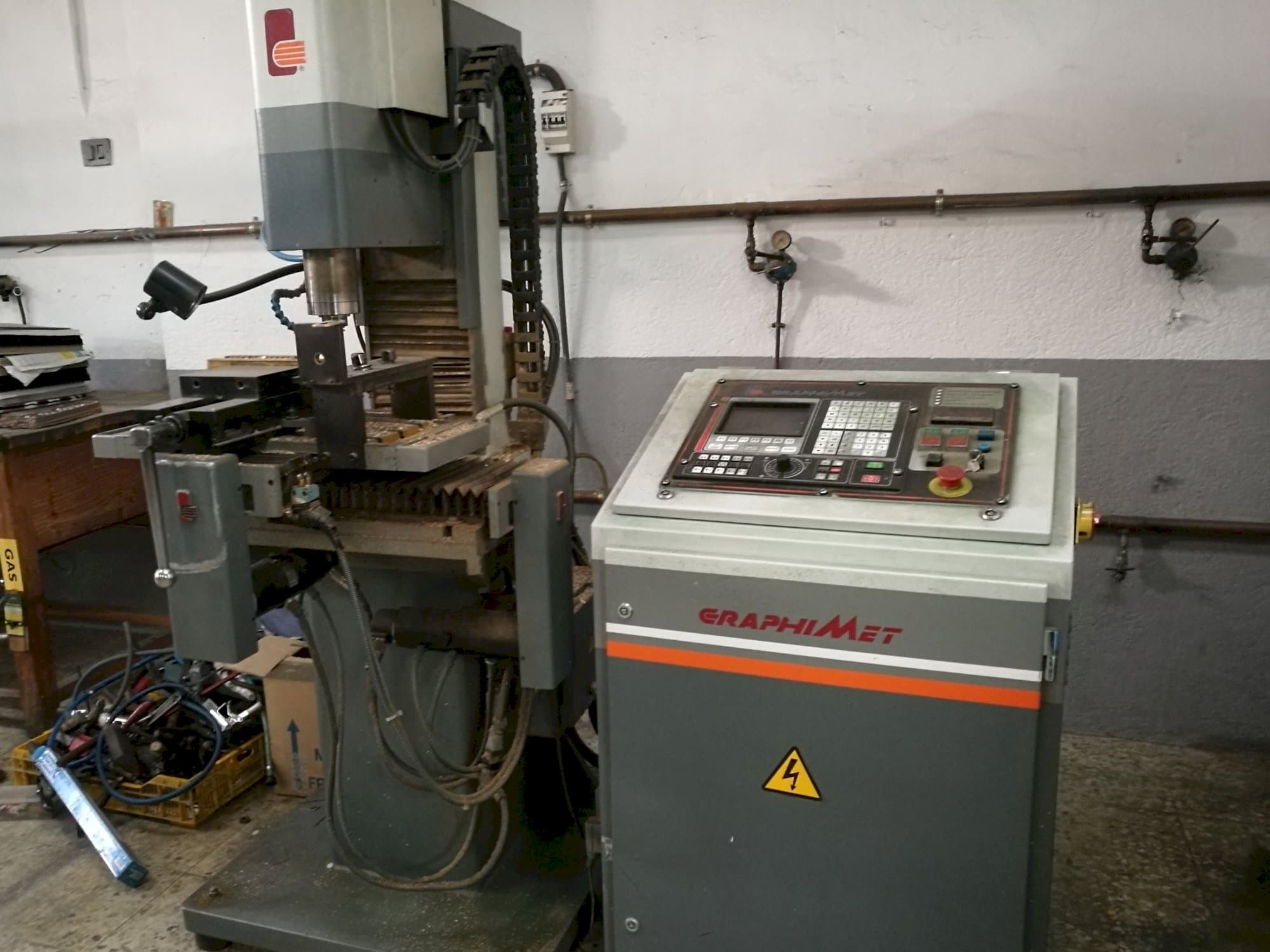 Mašīnas GRAPHIMET A-2 skats  no labās puses