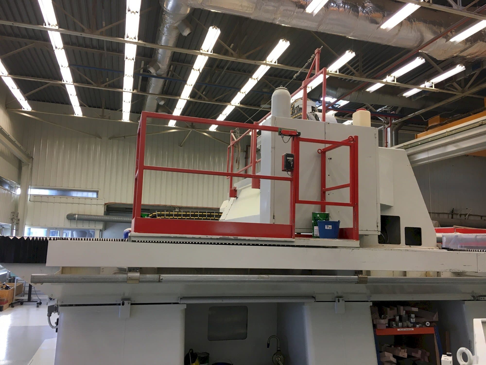 Mašīnas Forest Line Minumac II 305 TH  pretskats