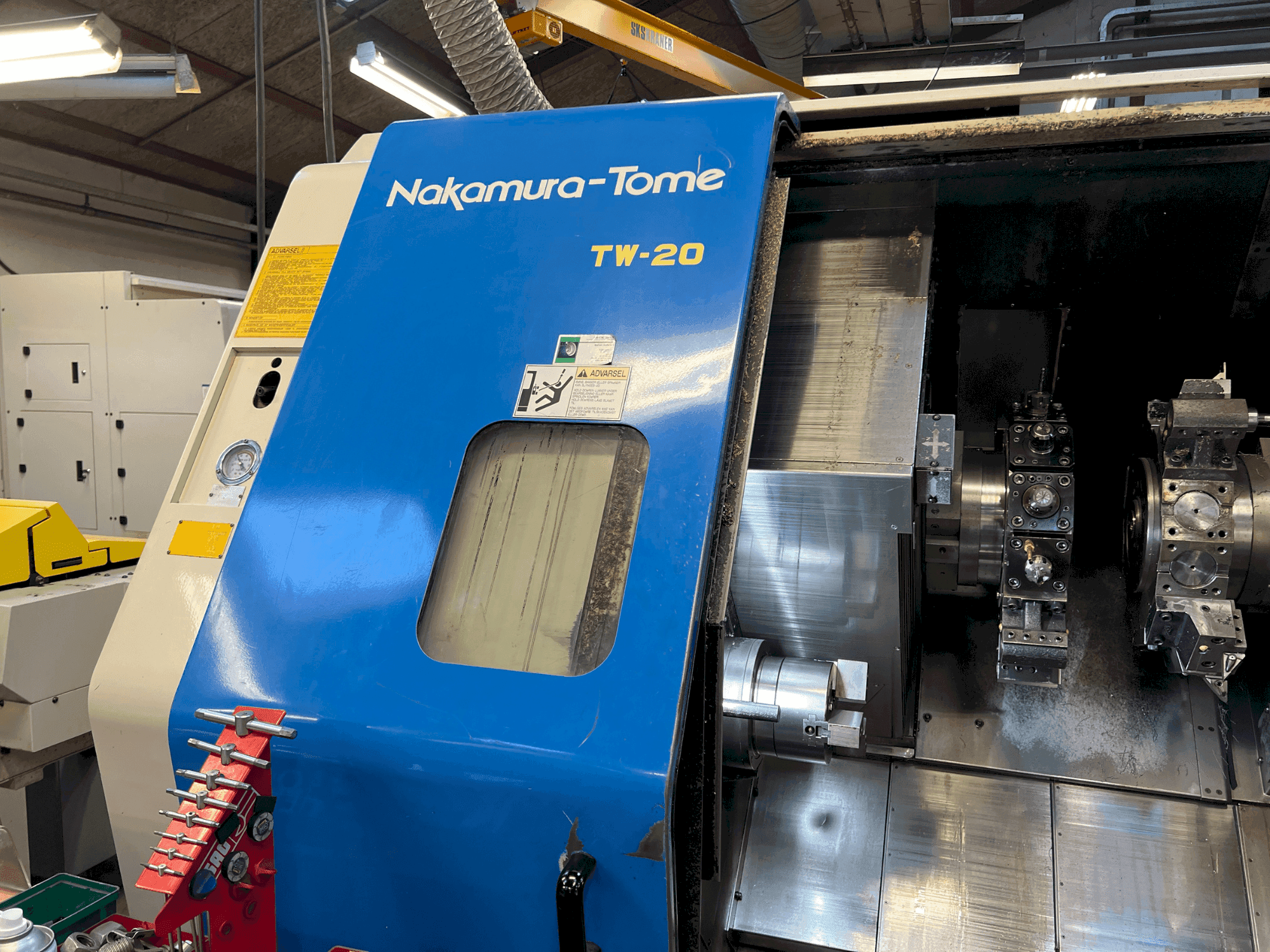 Mašīnas NAKAMURA TW-20  pretskats