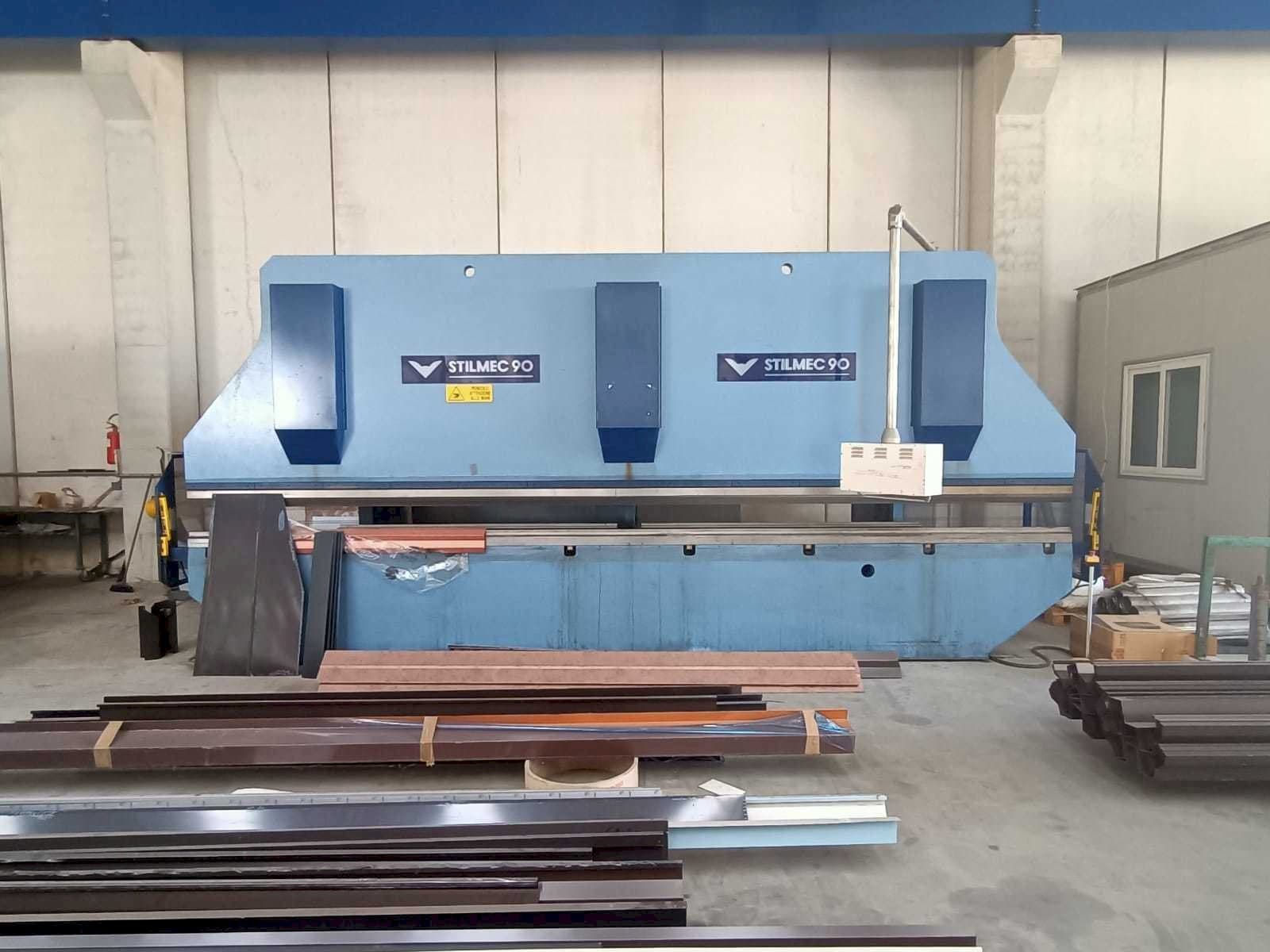 Mašīnas Stillmec 90 6500 x 200 ton  pretskats