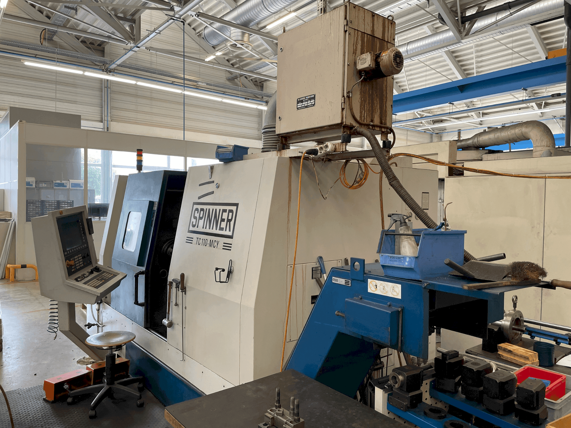 Mašīnas SPINNER TC 110  pretskats