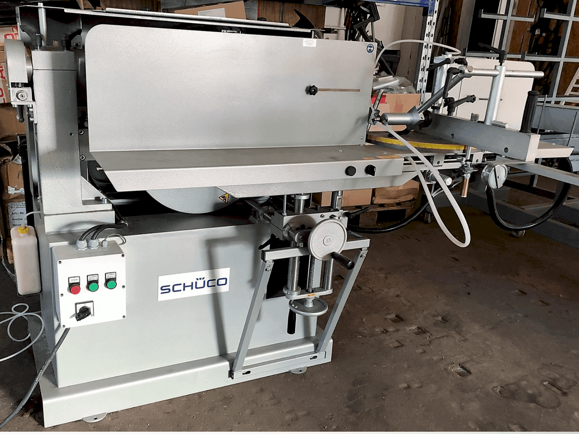 Mašīnas SCHÜCO AS 450  pretskats