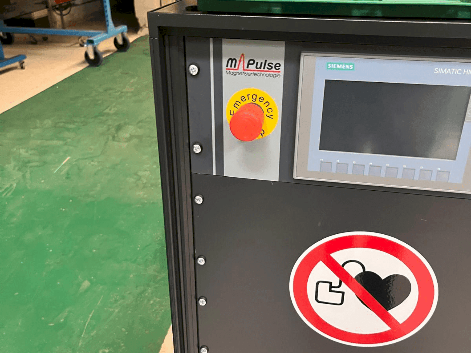 Mašīnas M-PULSE 2k6e  pretskats