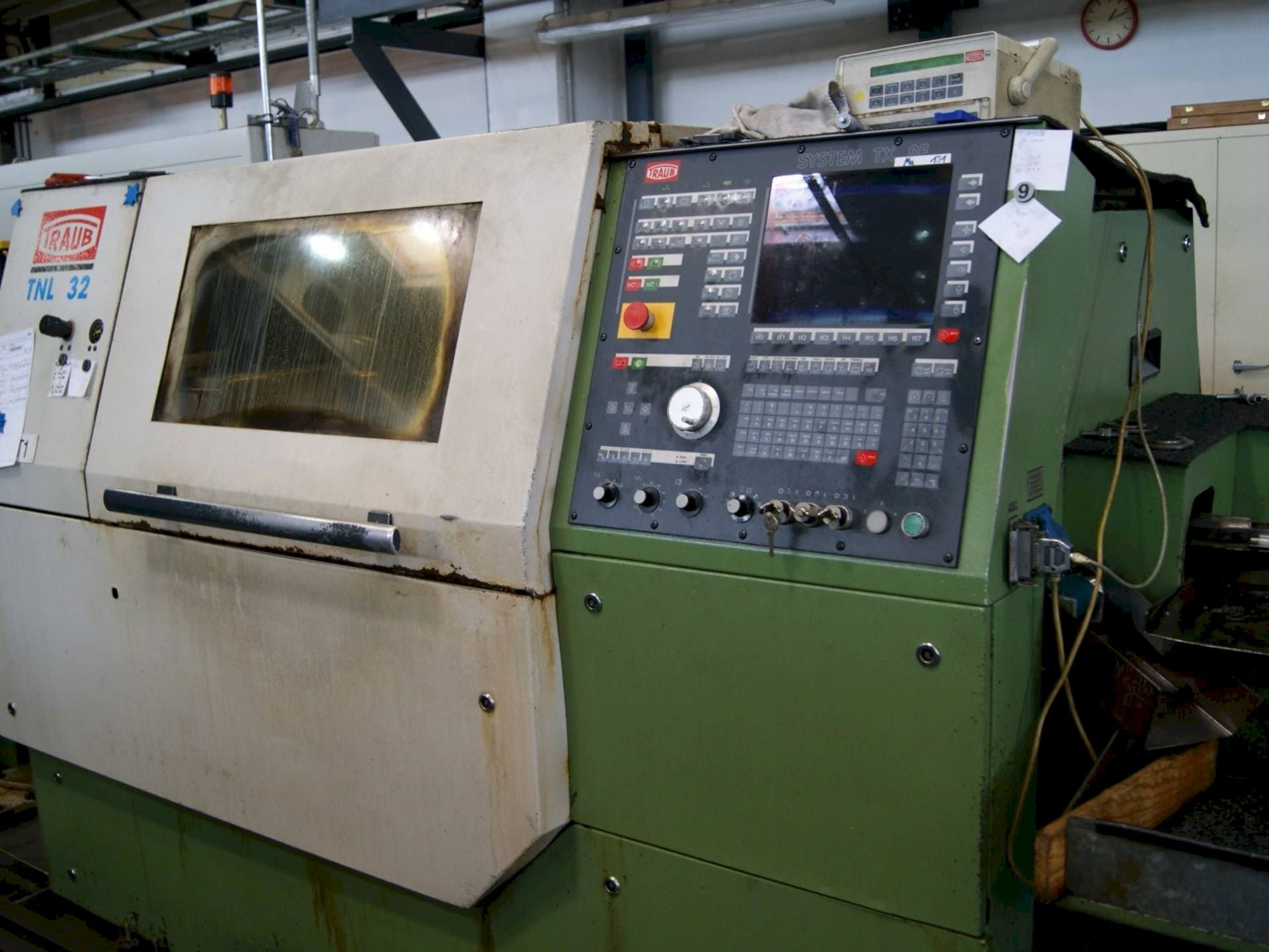 Mašīnas TRAUB TNL 32G  pretskats