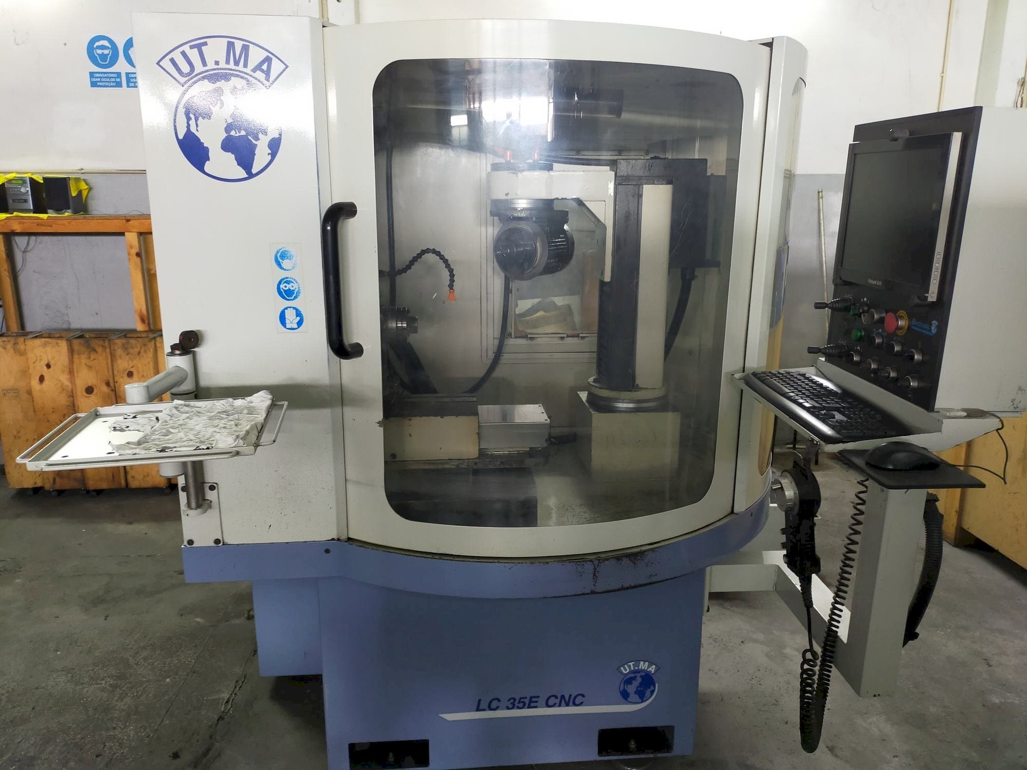 Mašīnas UT.MA LC 35E  pretskats