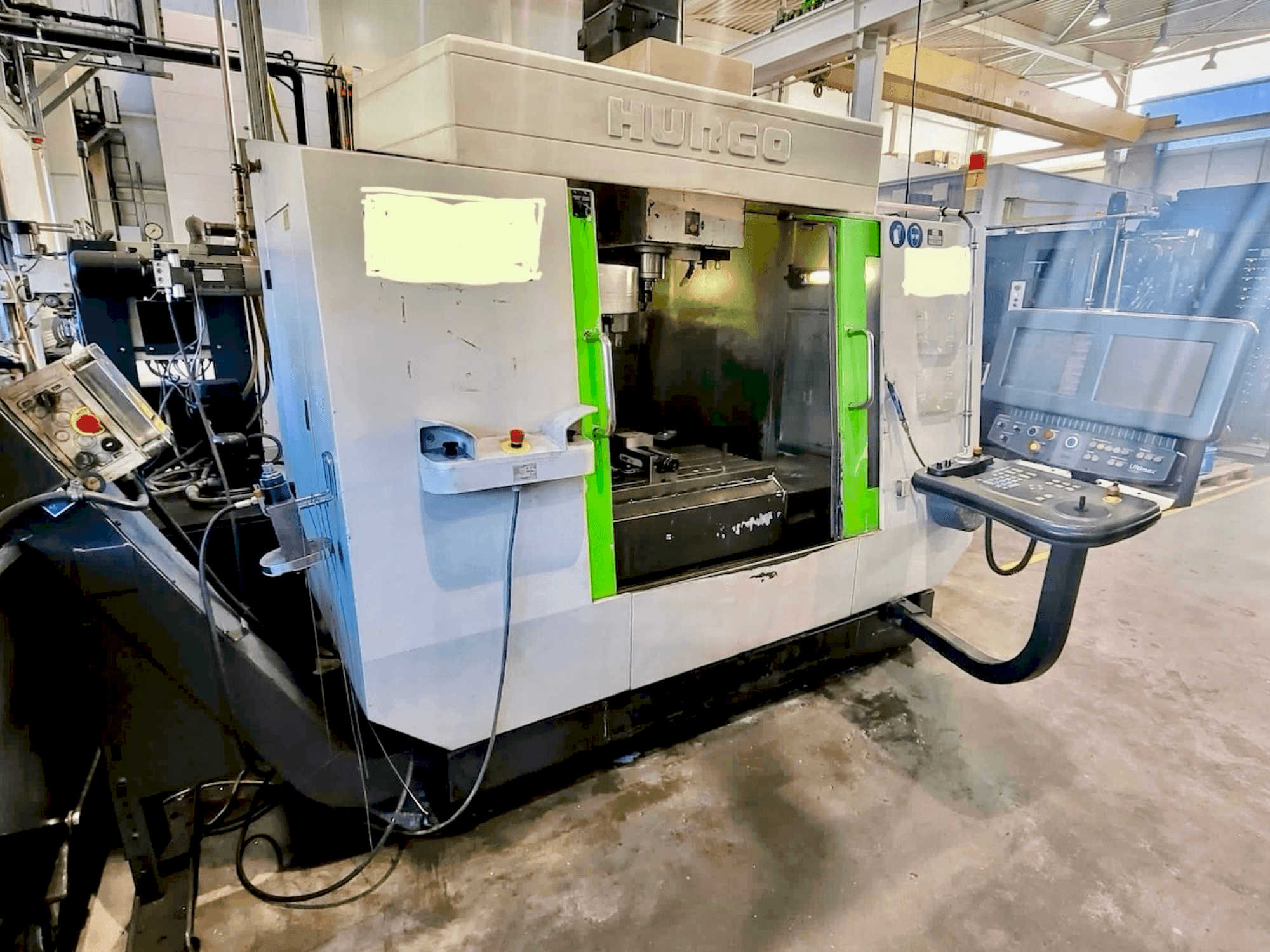 Mašīnas Hurco BCM4020  pretskats