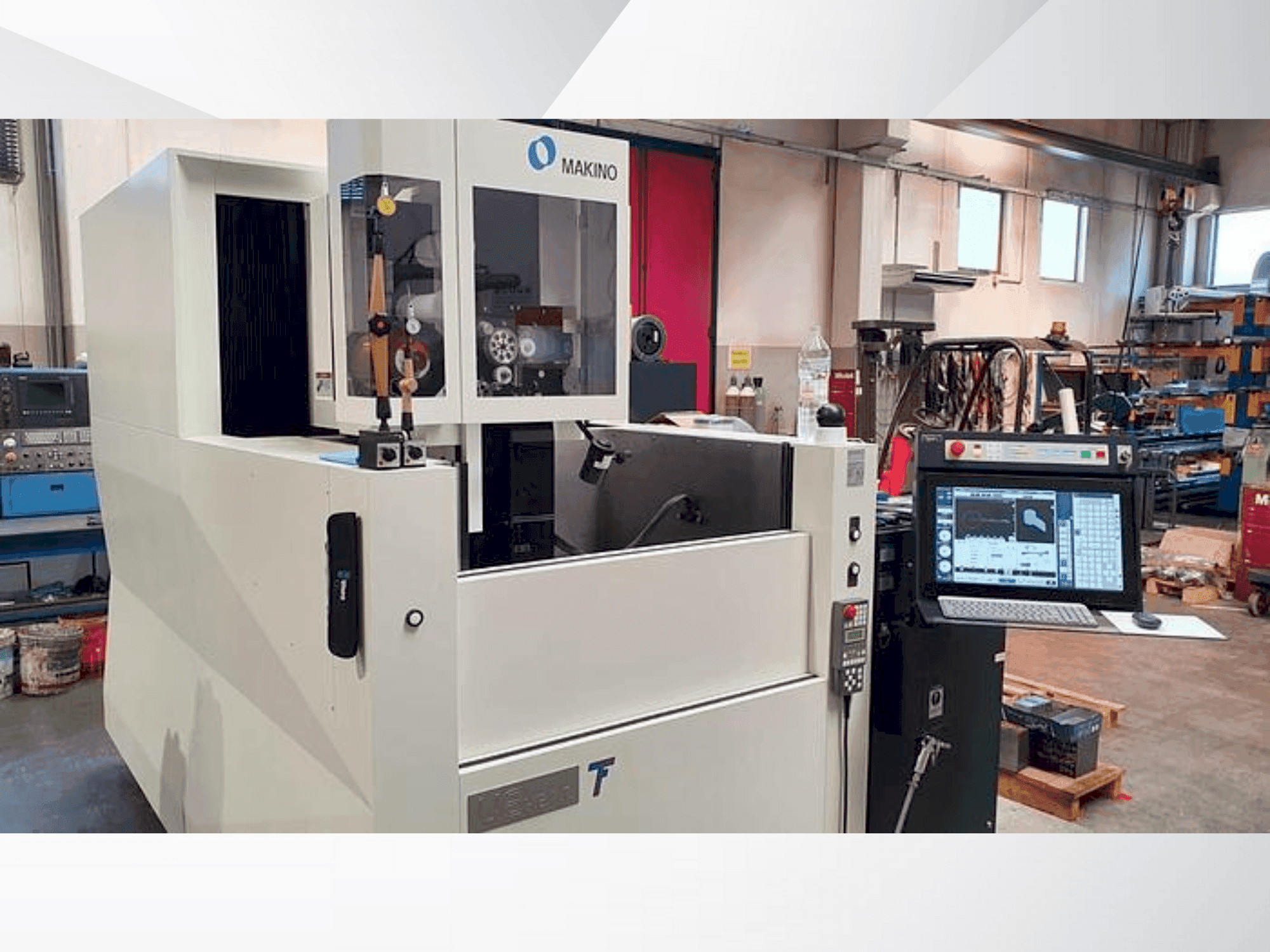 Mašīnas Makino U6 HEAT  pretskats