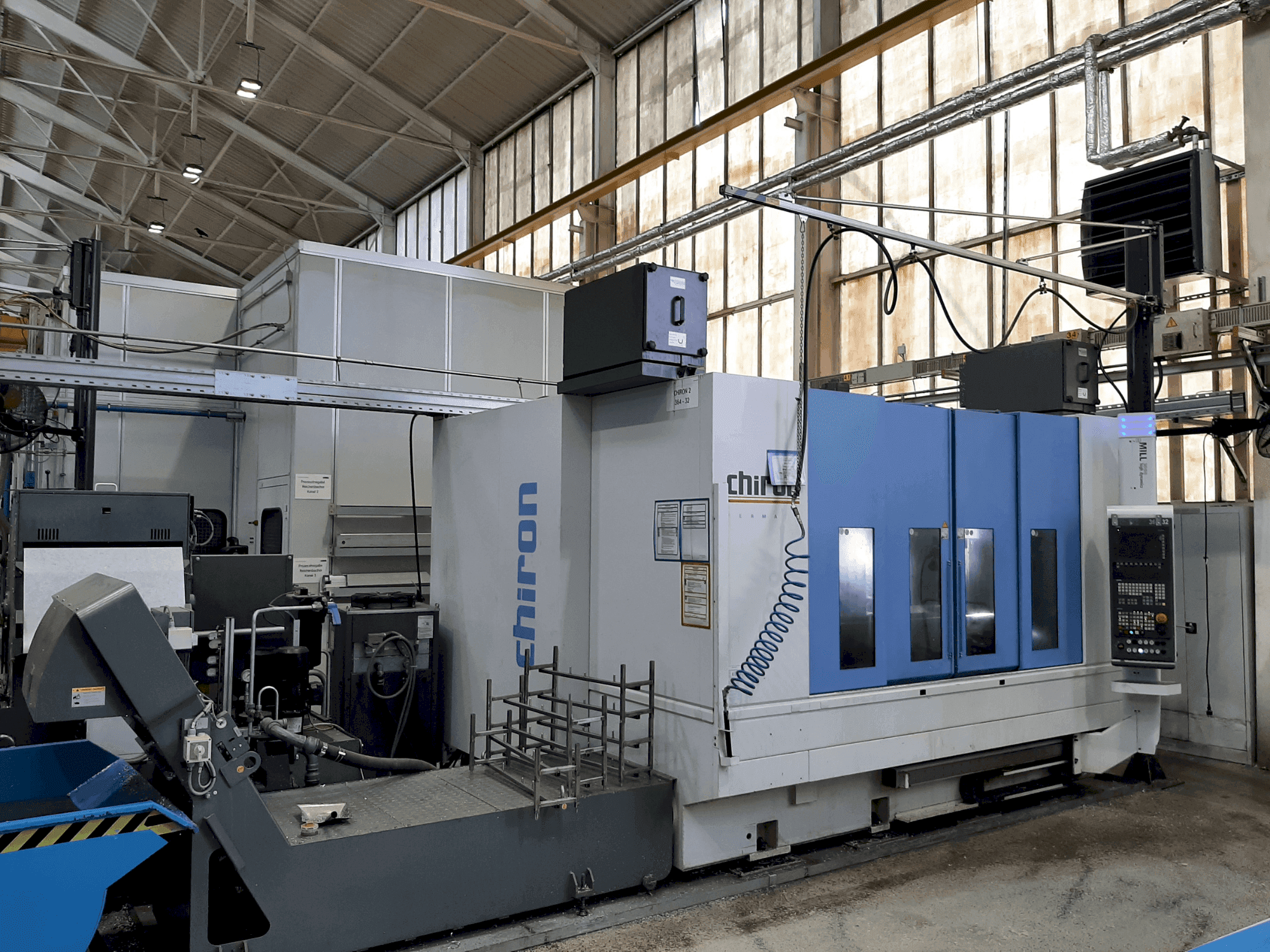 Mašīnas CHIRON Mill 2000 High Dynamics (2018)  pretskats