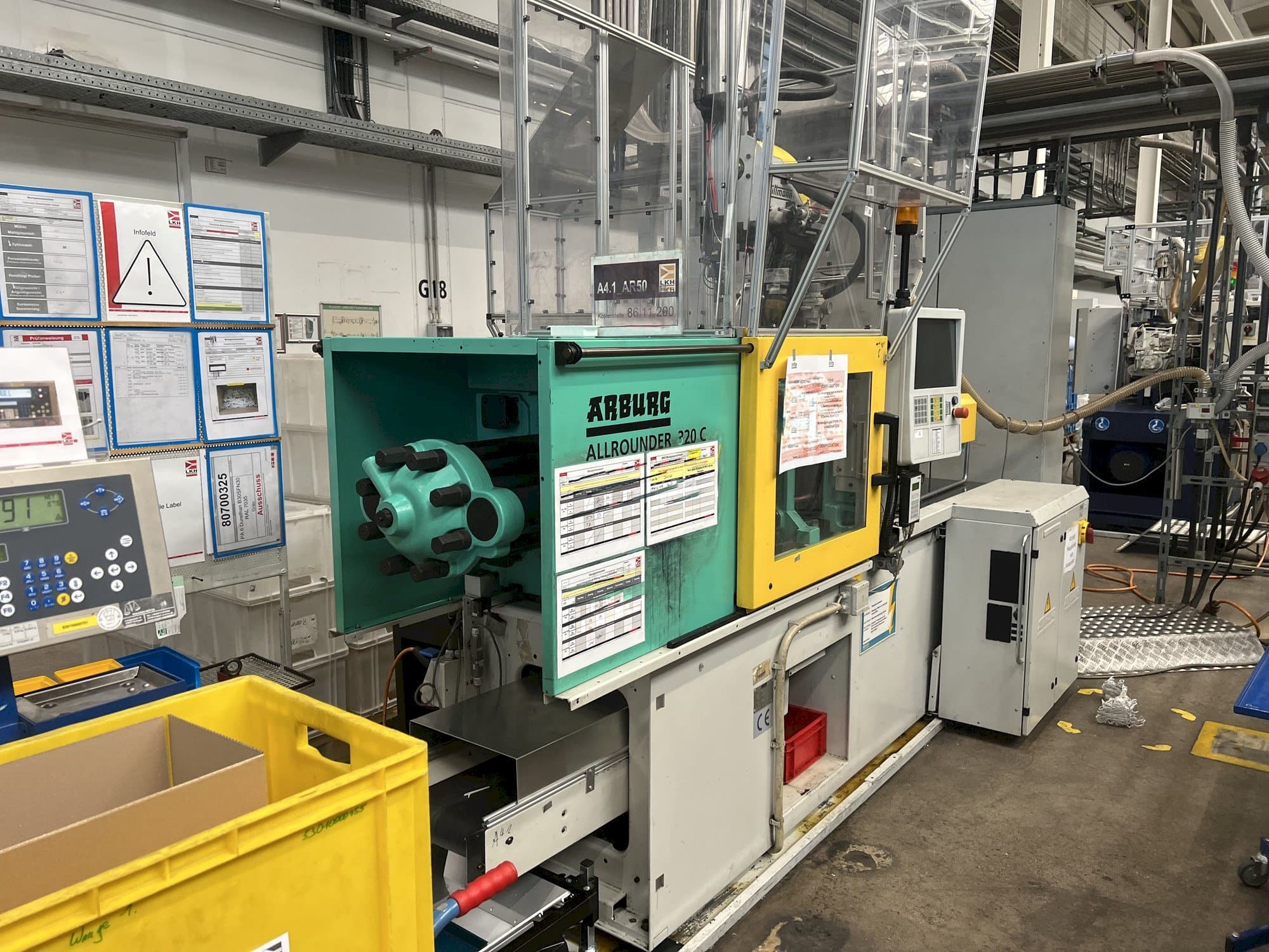 Mašīnas Arburg Allrounder 320C 500 - 170 kreisās malas  skats