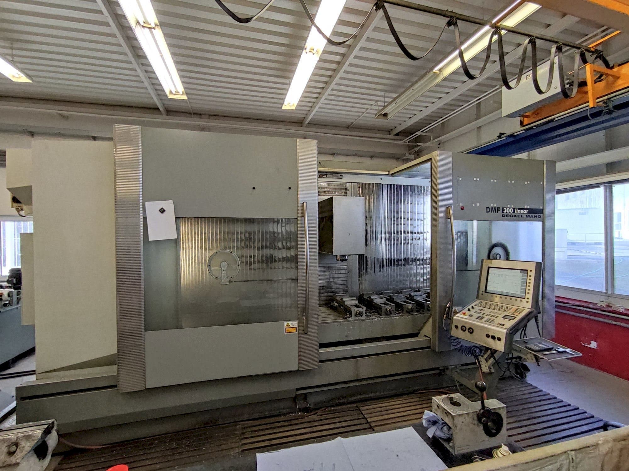 Mašīnas DECKEL MAHO DMF 300 linear  pretskats