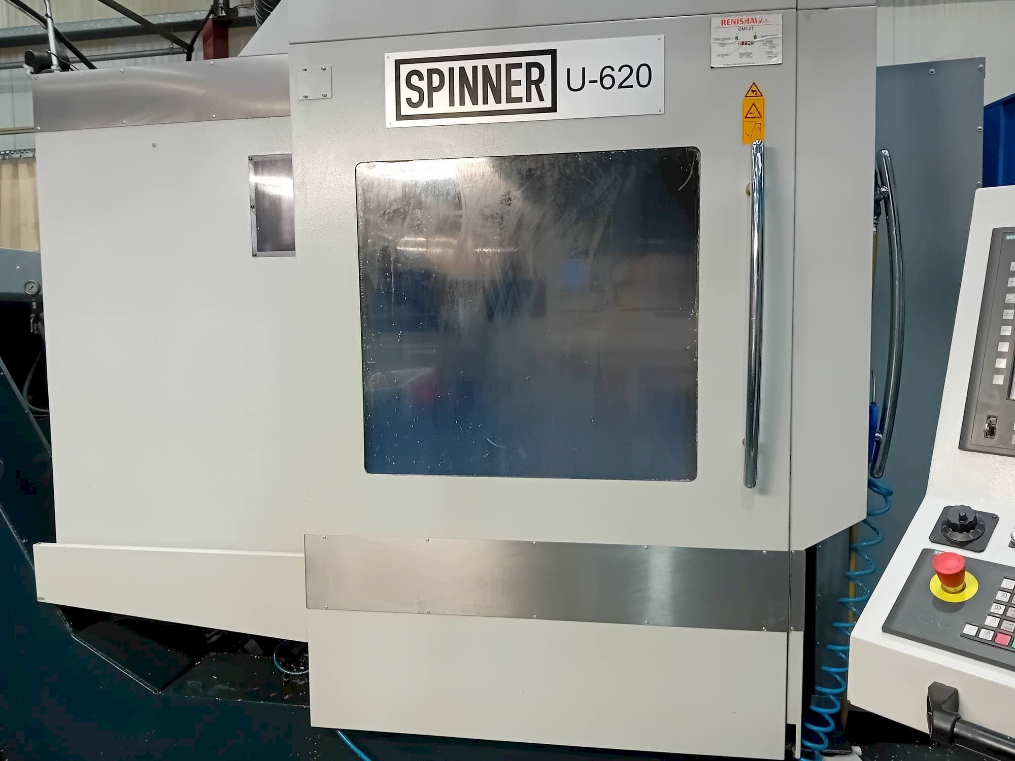 Mašīnas SPINNER U5-620 pretskats