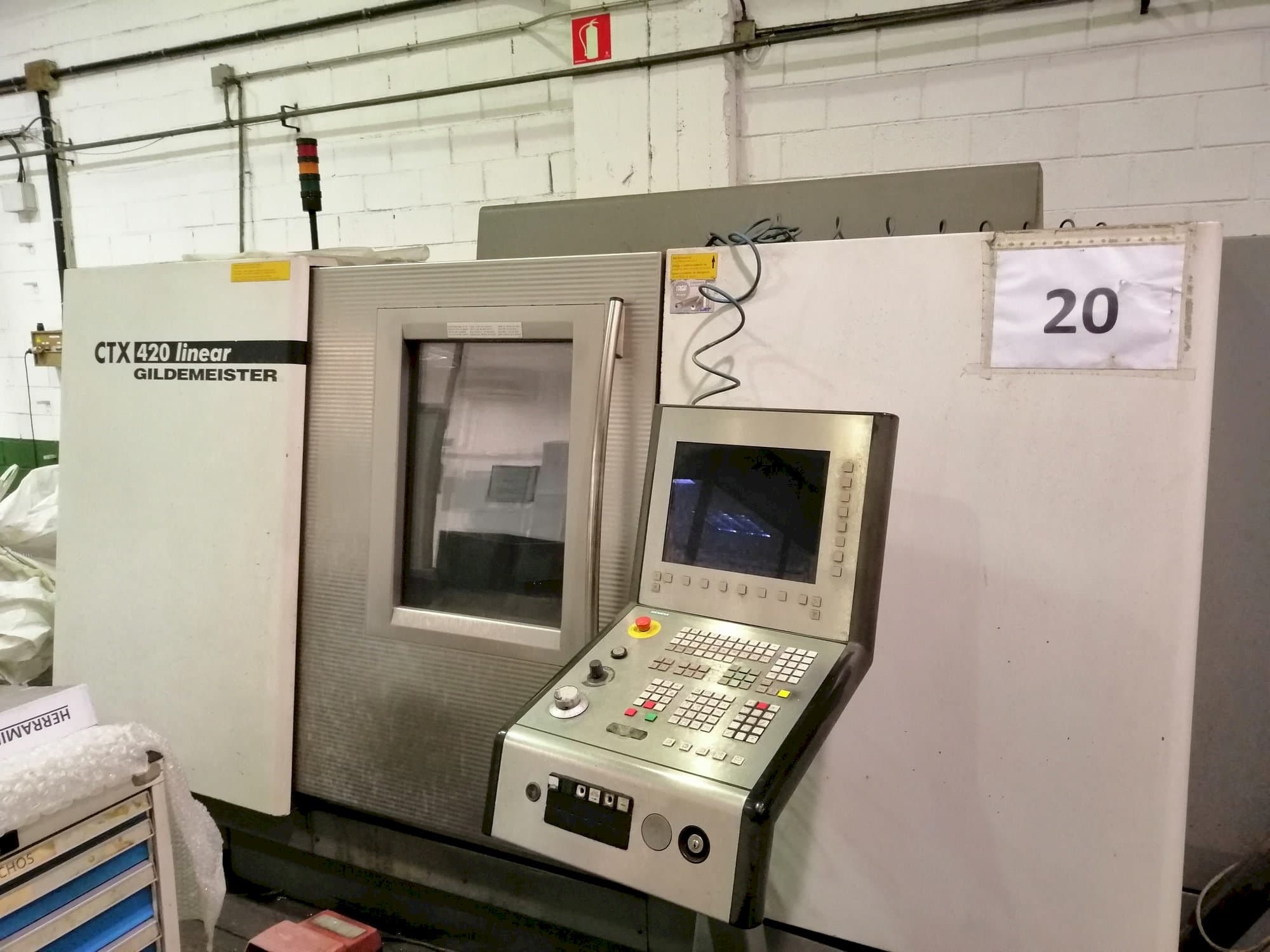 Mašīnas Gildemeister CTX 400  pretskats