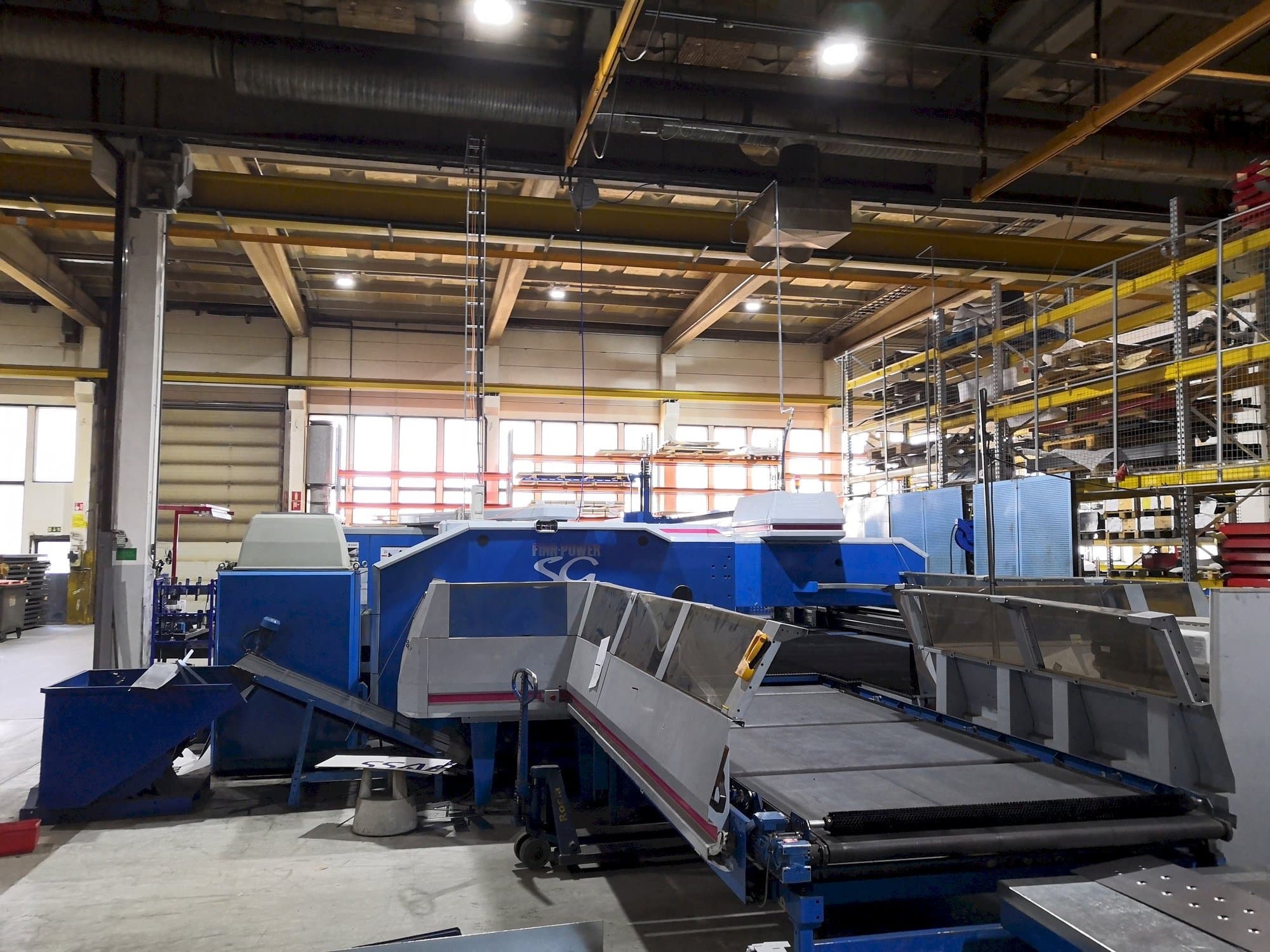 Mašīnas Finn-Power SG6  pretskats