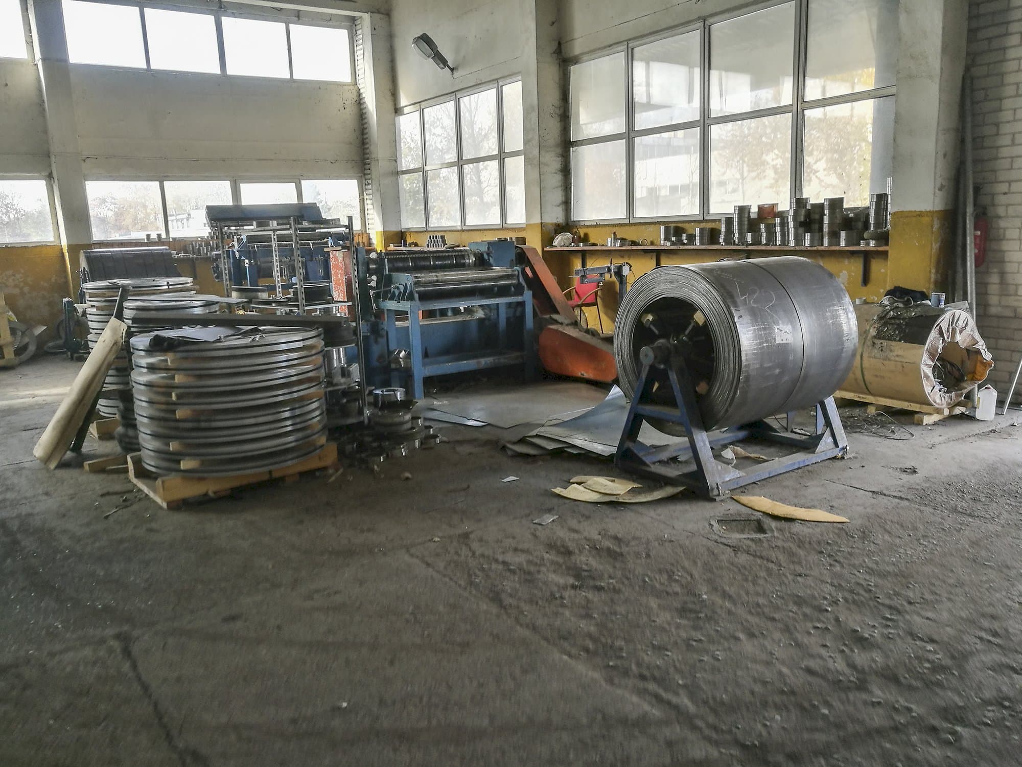 Mašīnas BRODPOL LTs 1300/3 skats  no kreisās puses