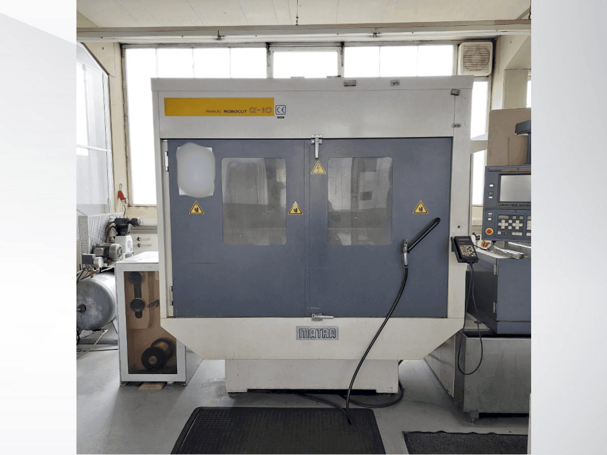 Mašīnas FANUC Robocut Alpha 1C  pretskats