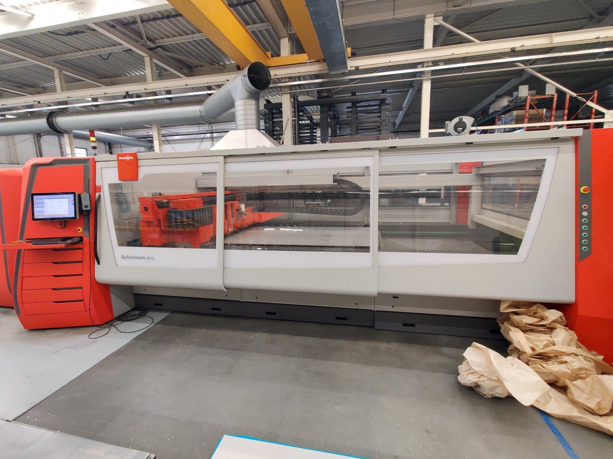 Mašīnas Bystronic Autonom 3015 6kW CO2  pretskats