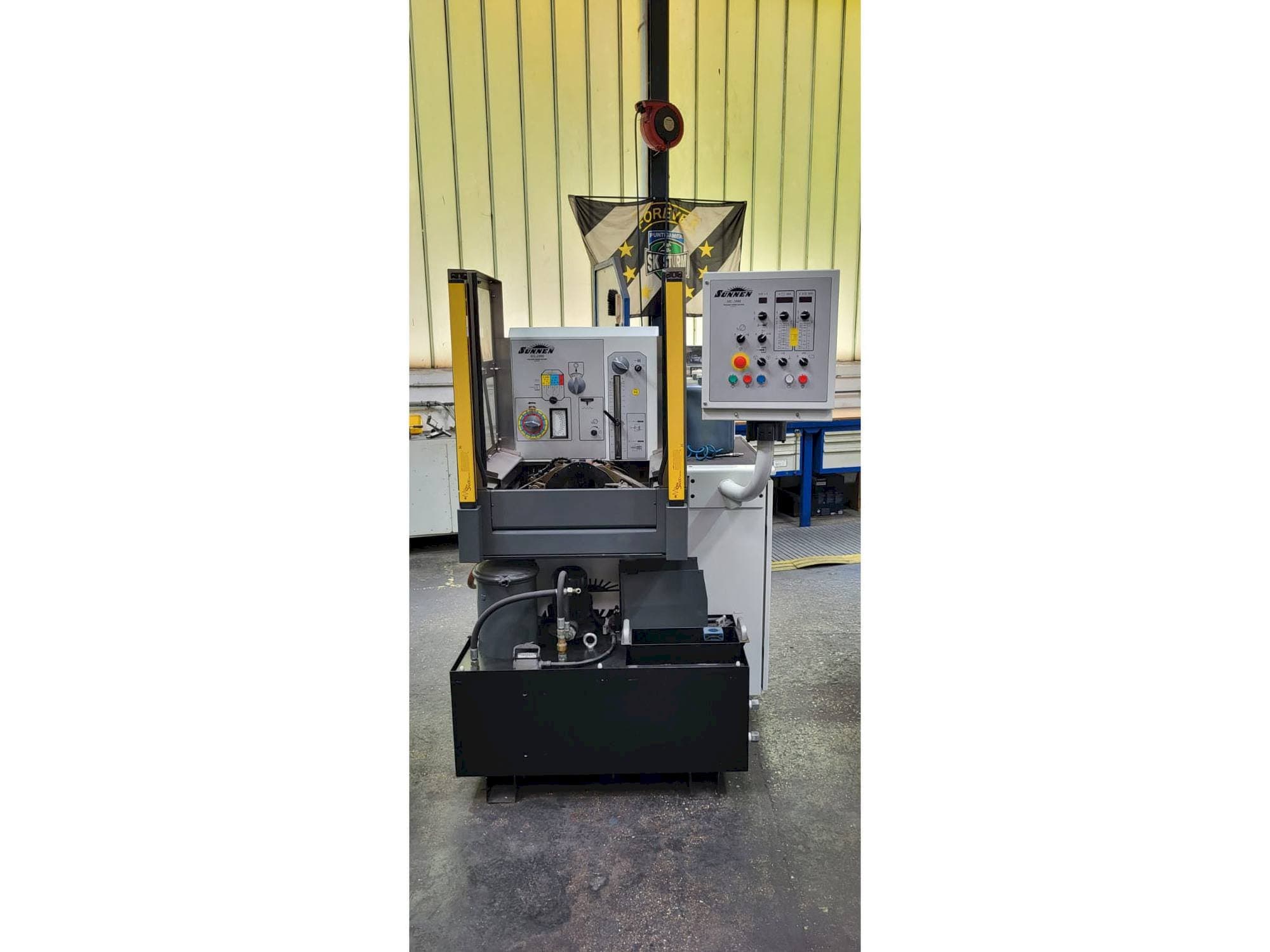 Mašīnas Sunnen ML-2000  pretskats