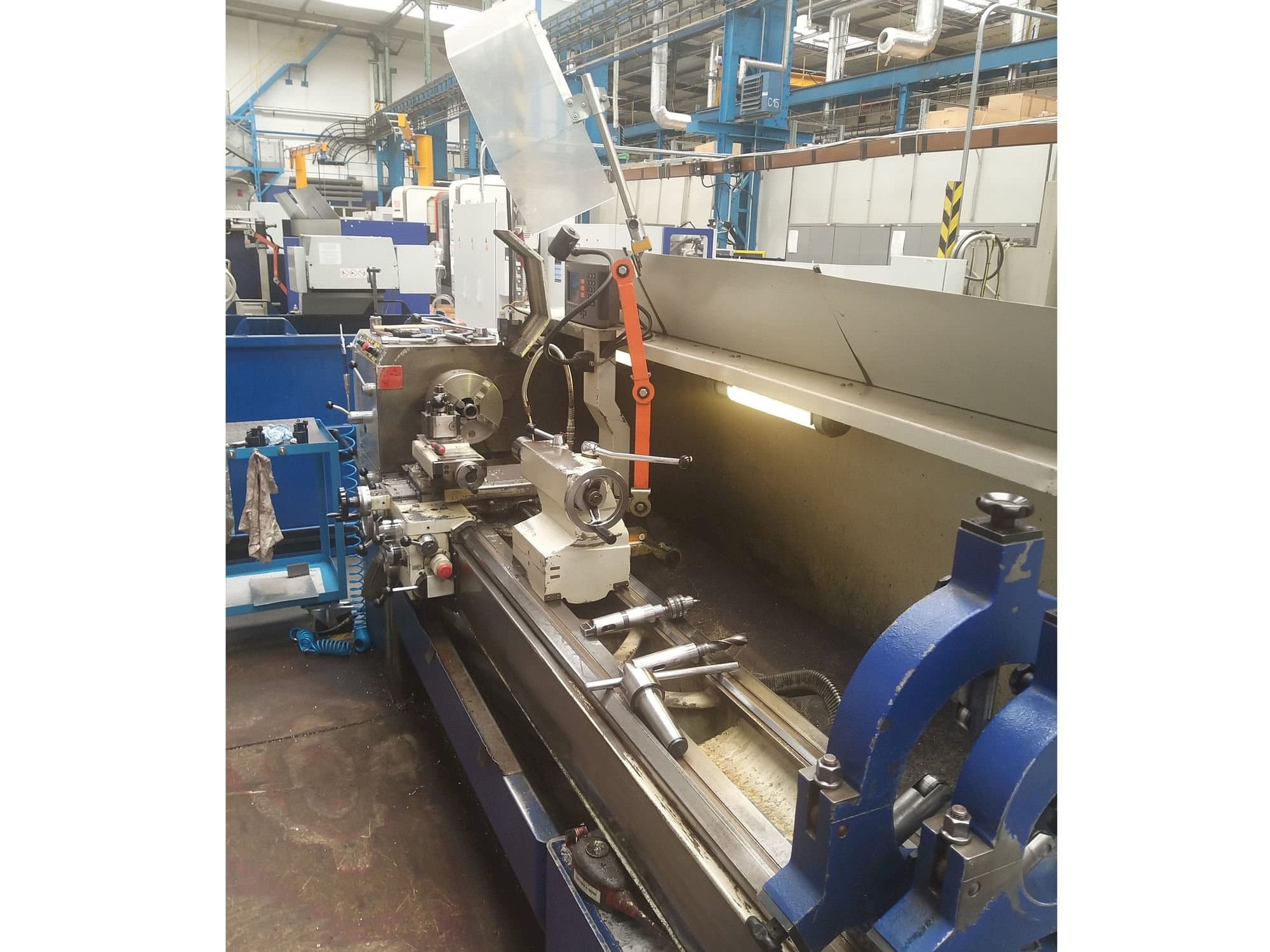 Mašīnas Weiler DA 260 AC labās malas skats