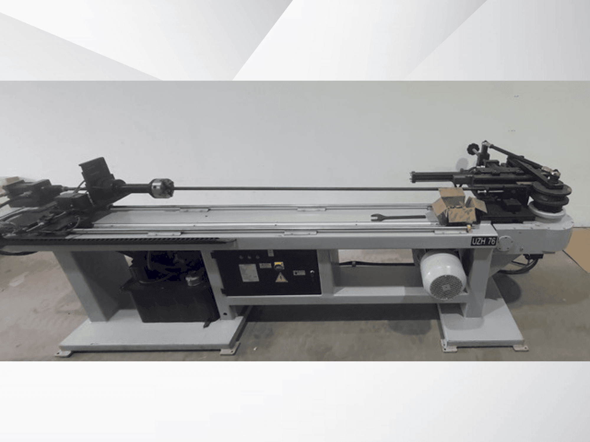 Mašīnas UZMA MAKINA UZH76  pretskats