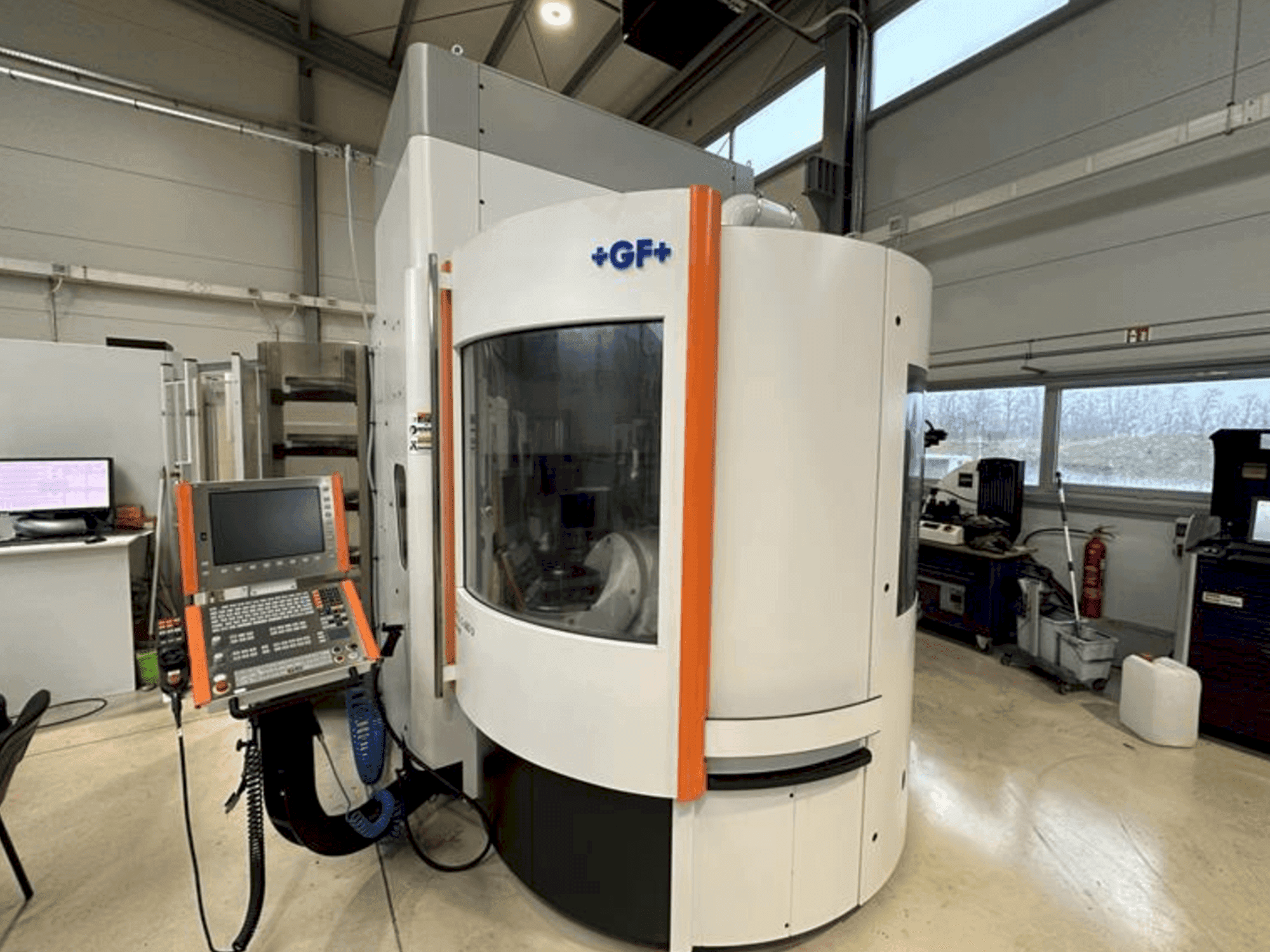 Mašīnas MIKRON Mill S 600 U  pretskats