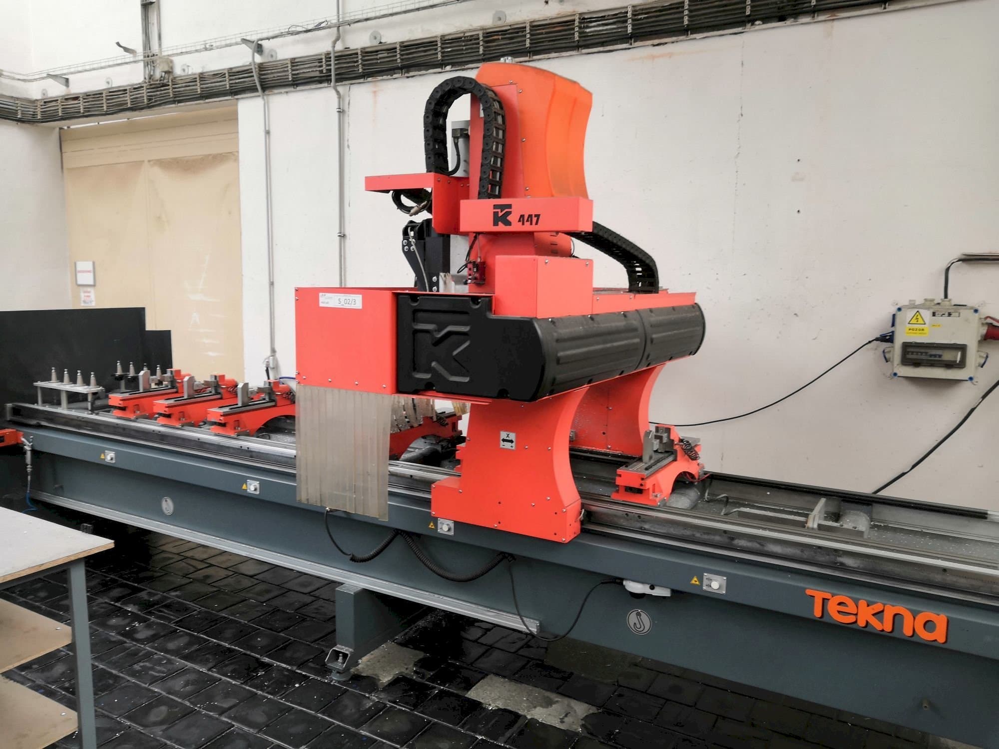 Mašīnas Tekna TK447/4  pretskats