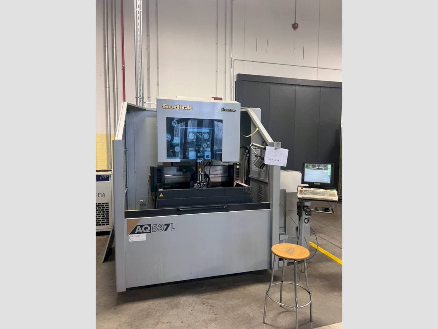 Mašīnas Sodick AQ537L  pretskats