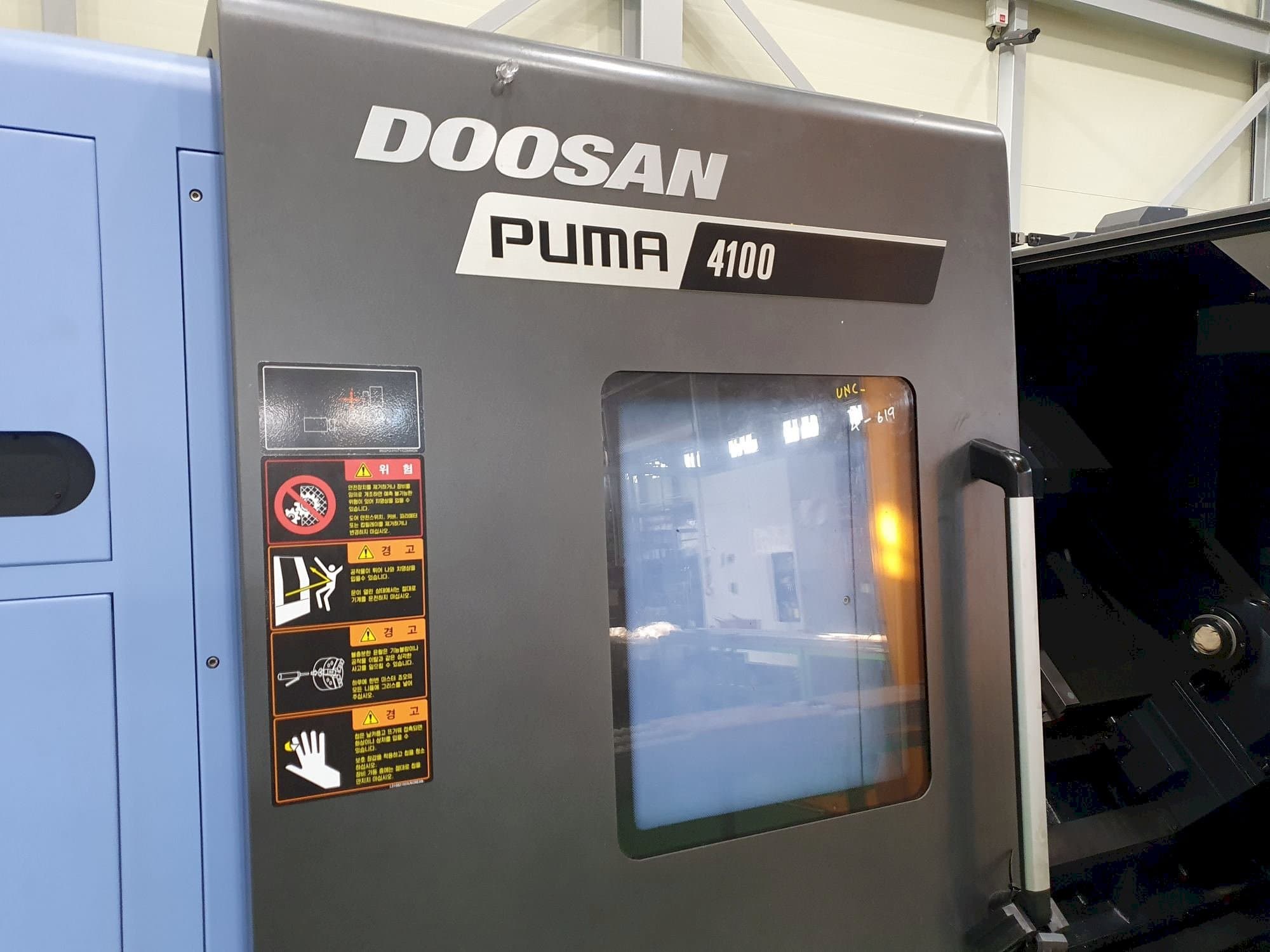 Mašīnas Doosan PUMA 4100B  pretskats