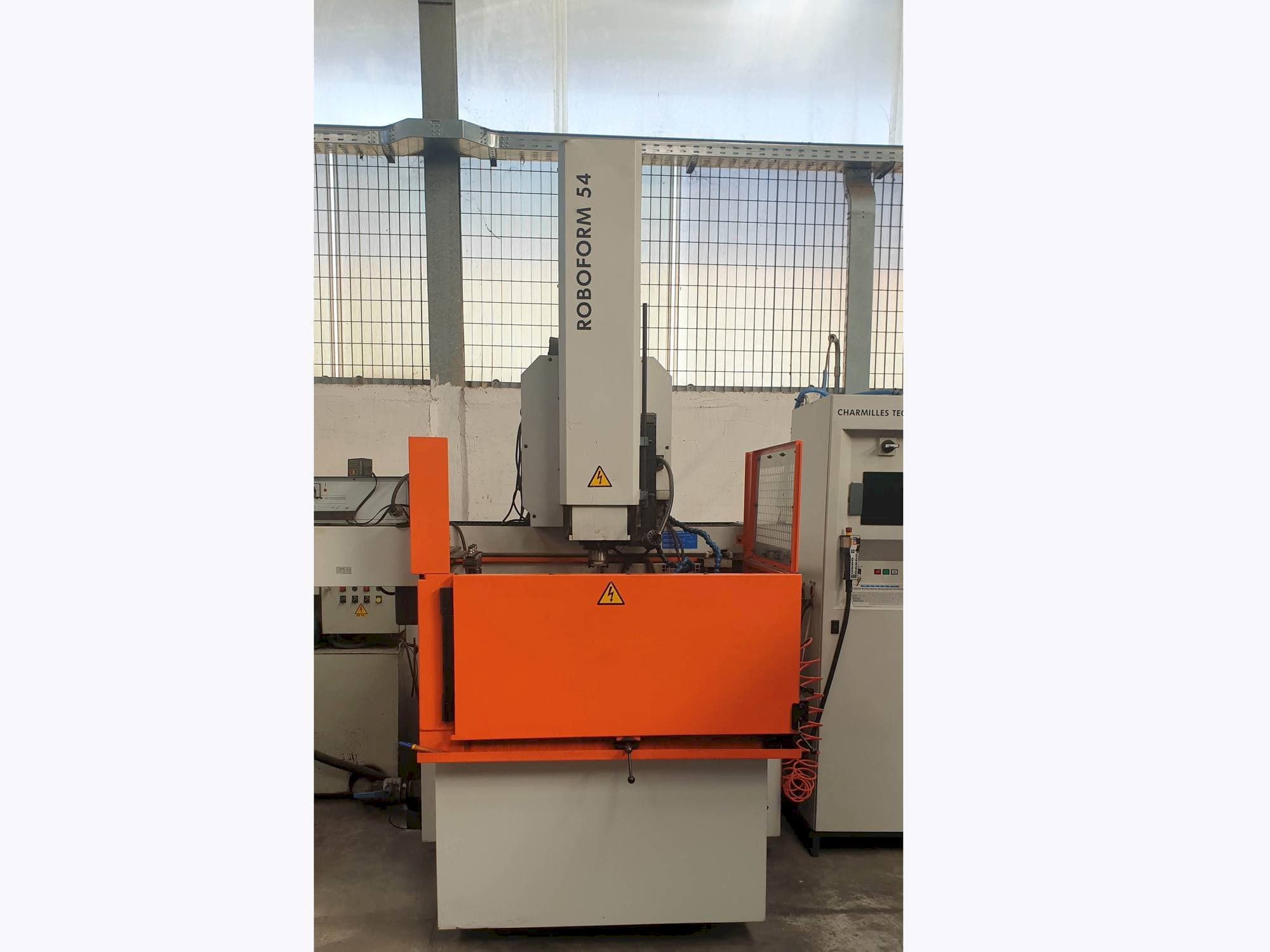 Mašīnas CHARMILLES ROBOFORM 54  pretskats