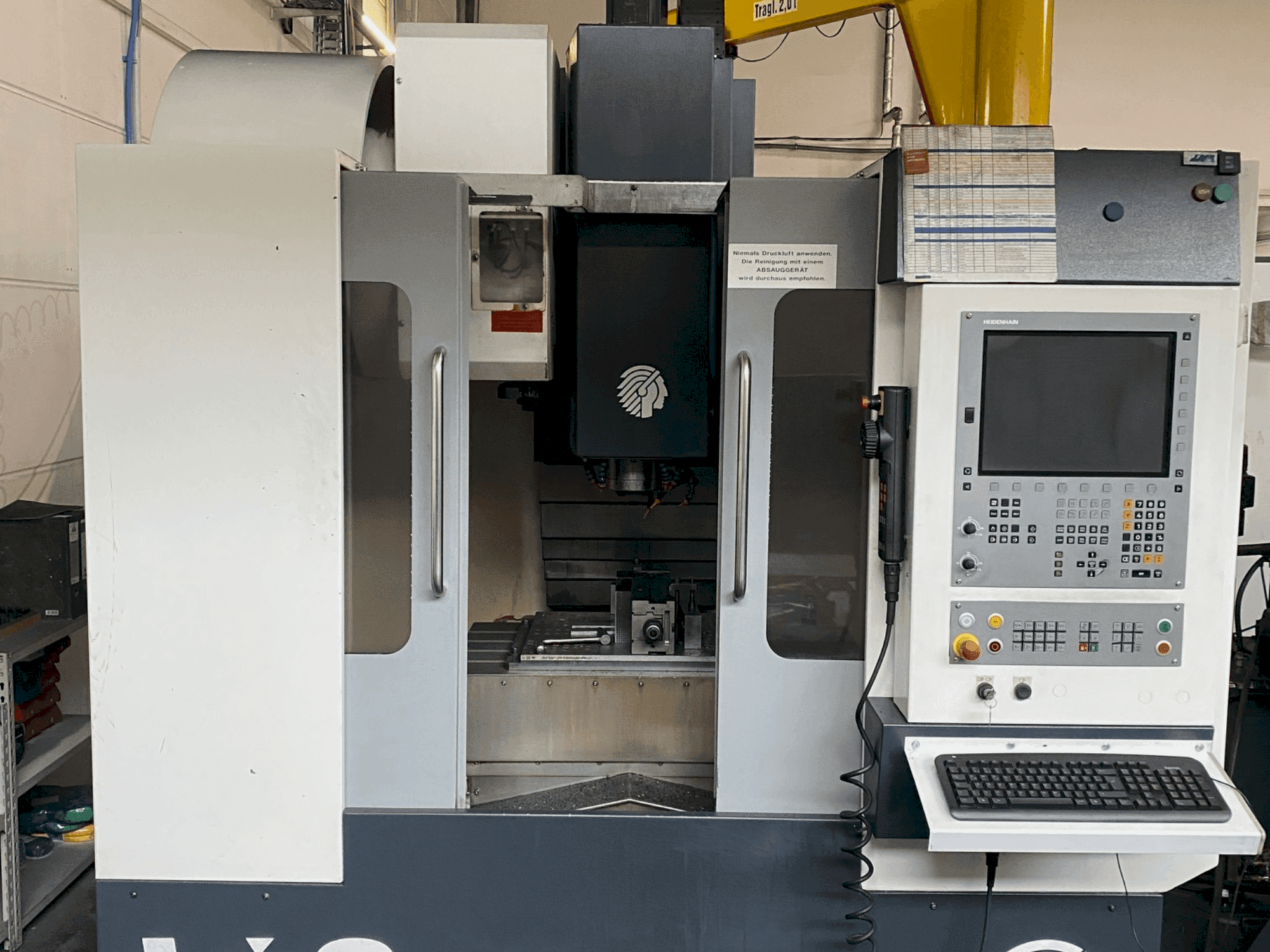 Mašīnas Huron VX8  pretskats