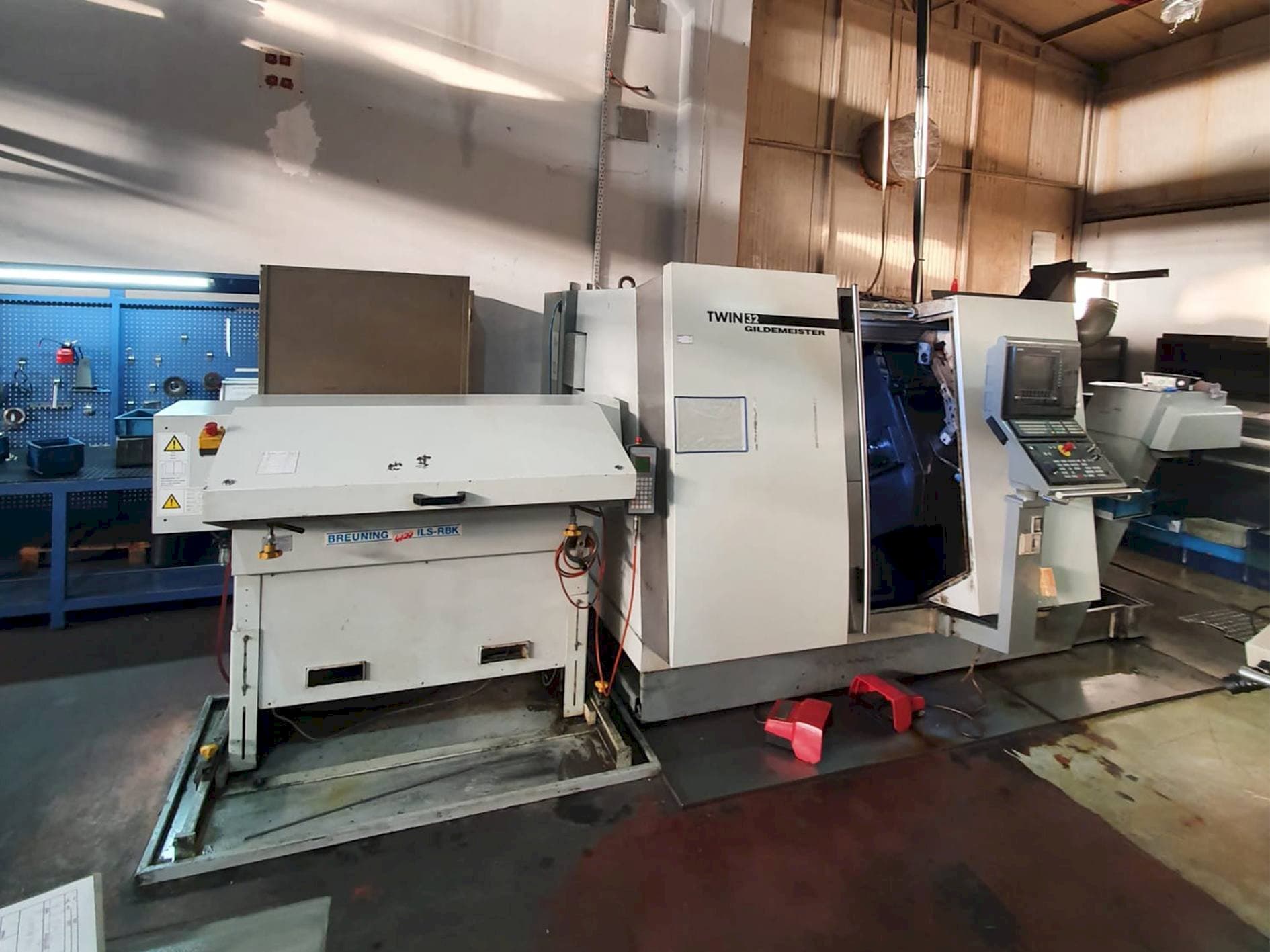 Mašīnas Gildemeister TWIN 32  pretskats