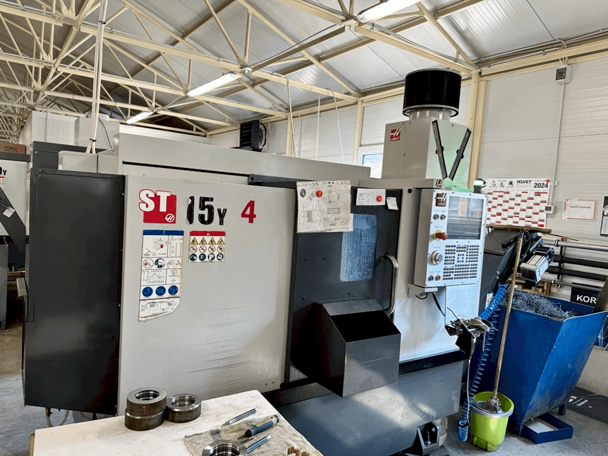 Mašīnas HAAS ST-15Y  pretskats