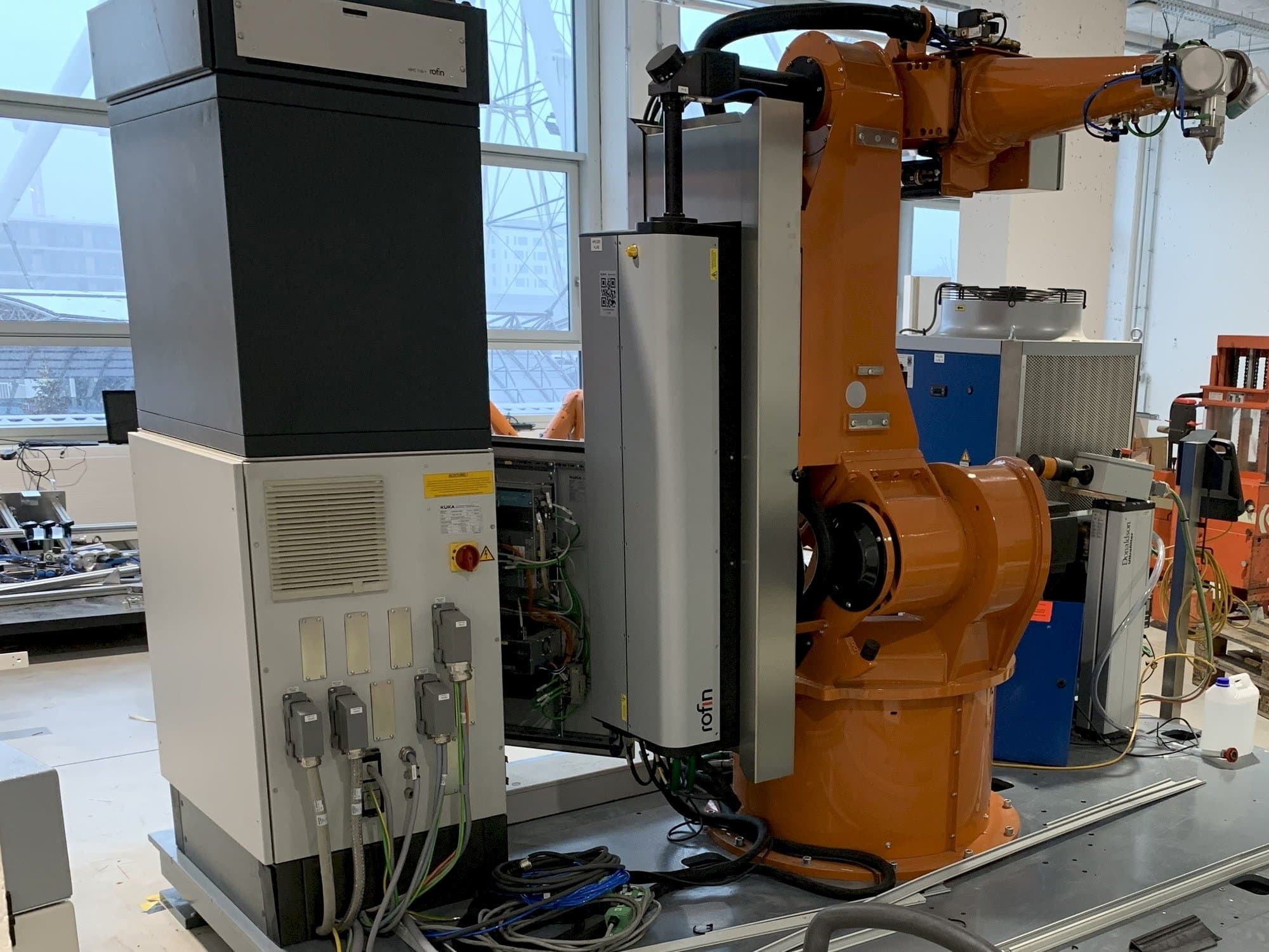 Mašīnas Reis Robotics Laserroboter RV6L  pretskats