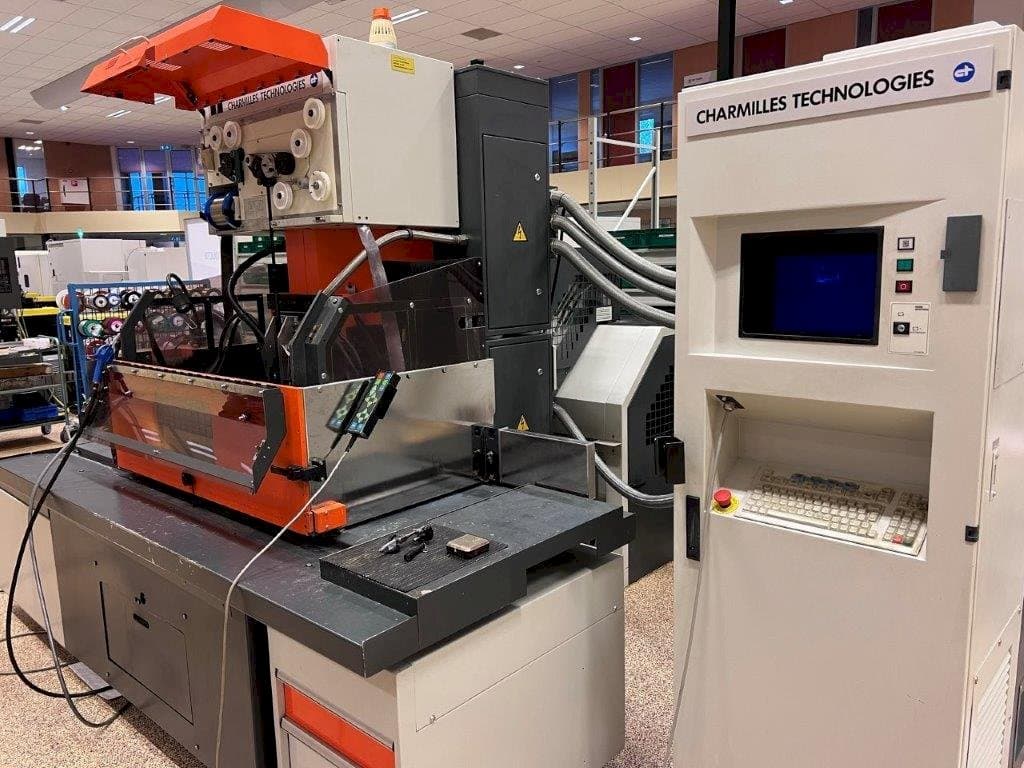 Mašīnas CHARMILLES Robofil FI6020 CSL2  pretskats