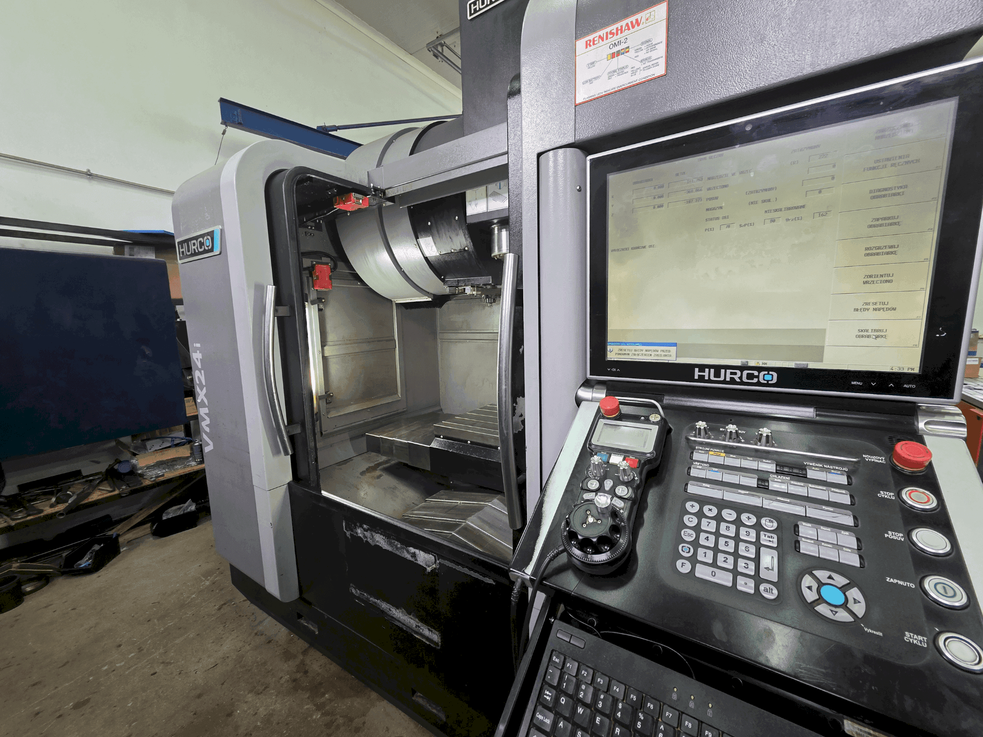 Mašīnas Hurco VMX 24i  pretskats