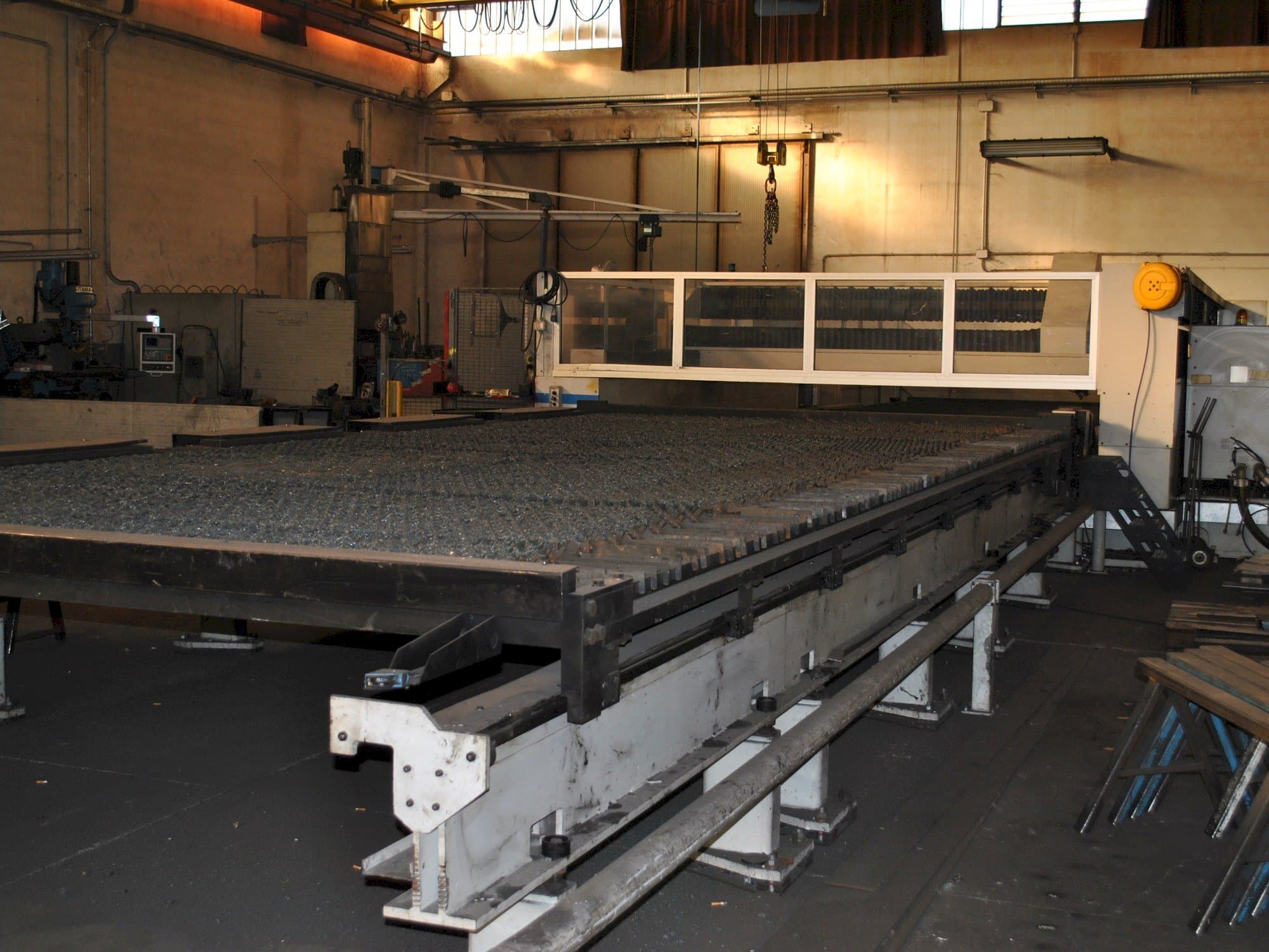 Mašīnas LVD IMPULS 8031  pretskats