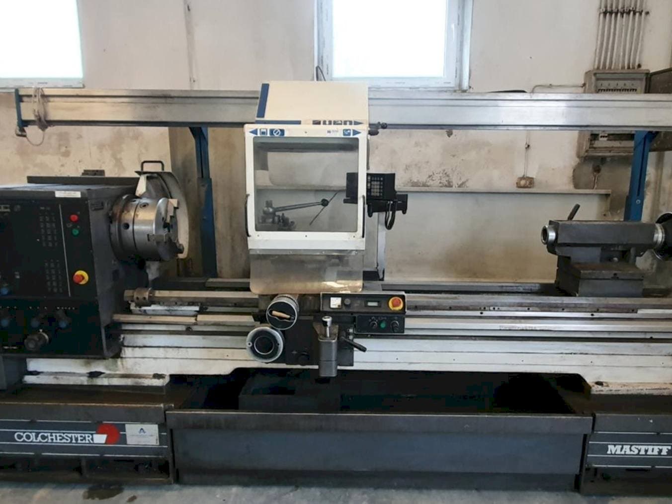 Mašīnas Colchester MASTIFF V/S 1800  pretskats