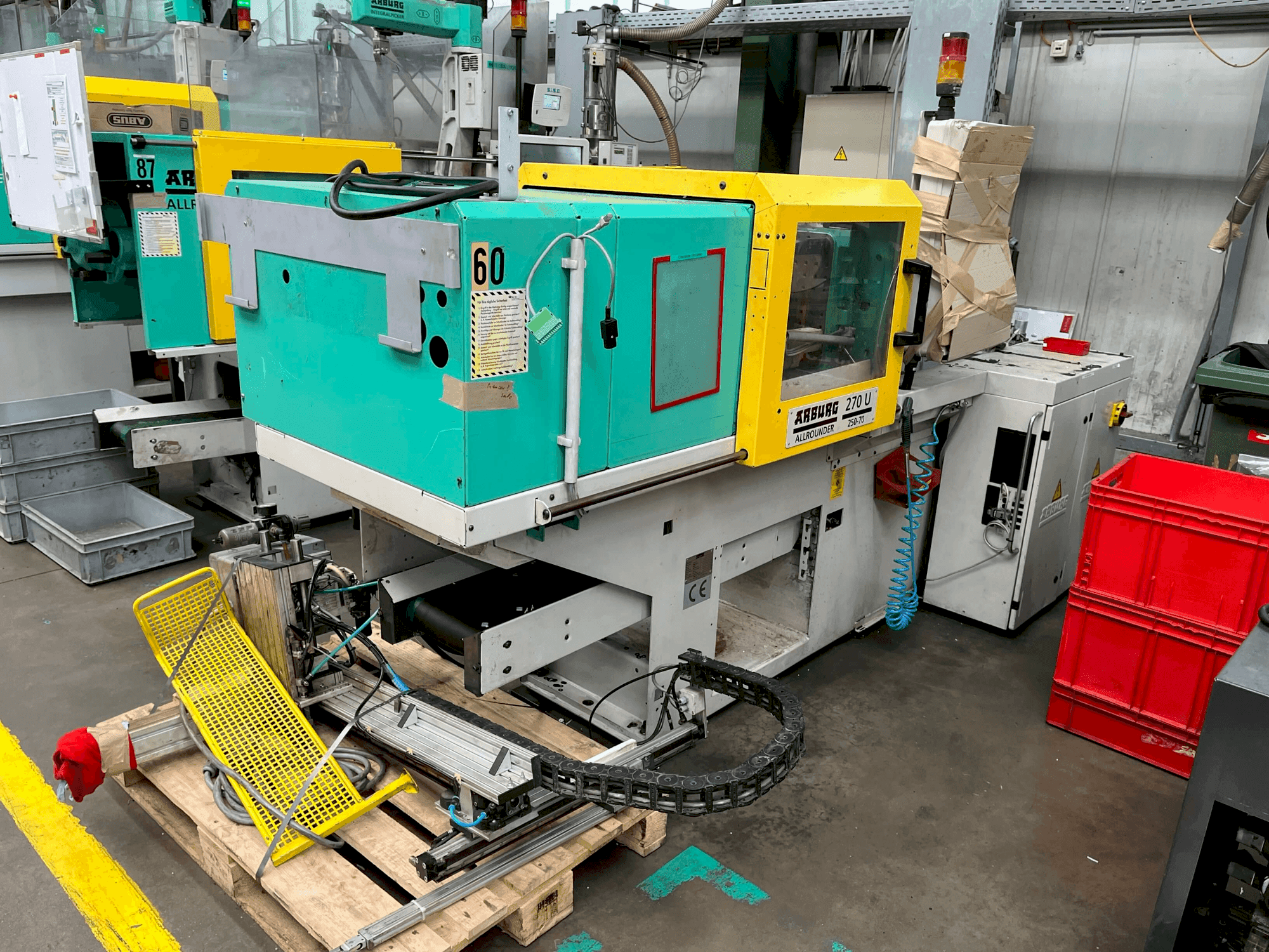 Mašīnas Arburg Allrounder 270-25U  pretskats