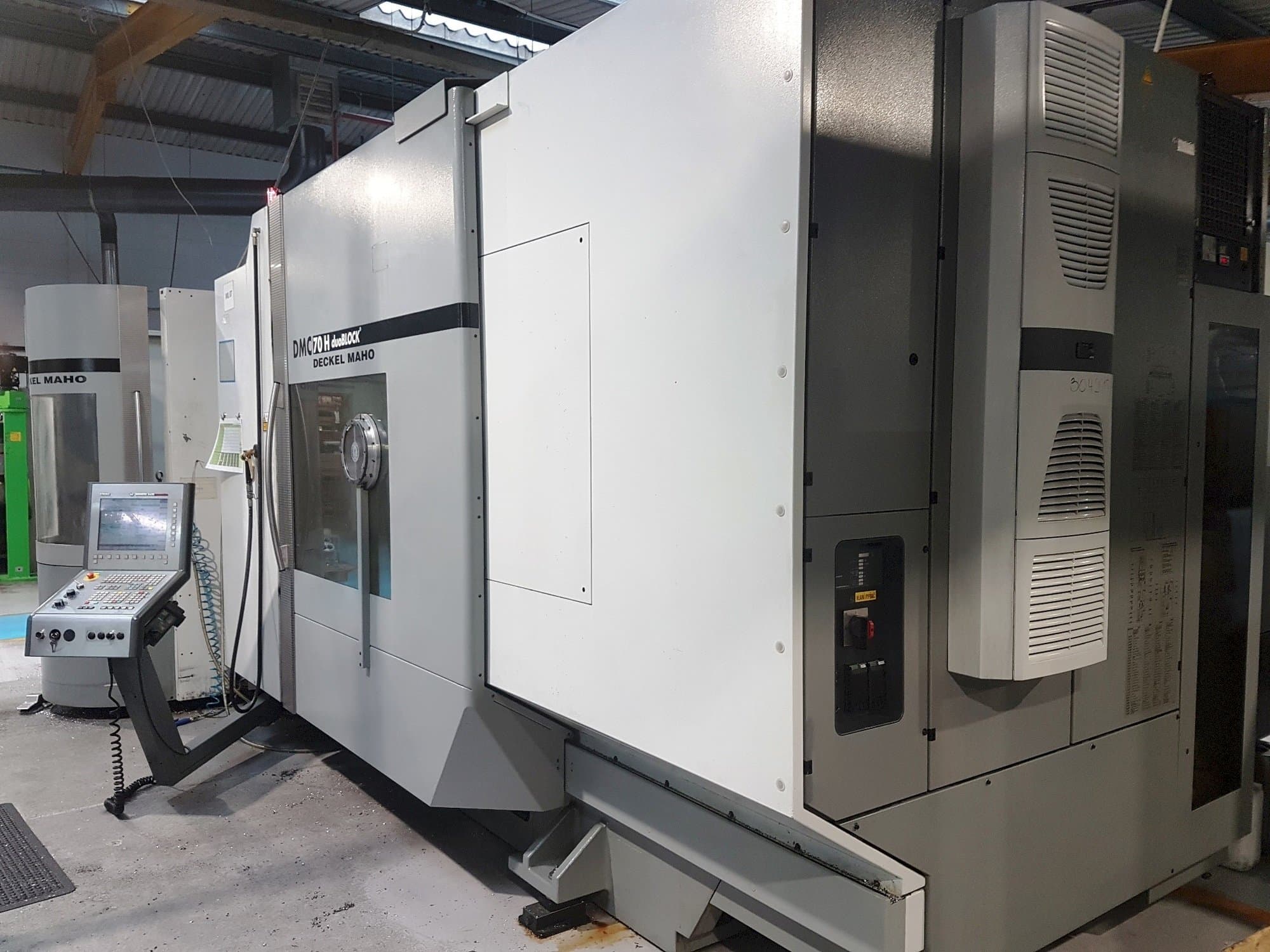 Mašīnas DECKEL MAHO DMC 70 H duoBlock  pretskats