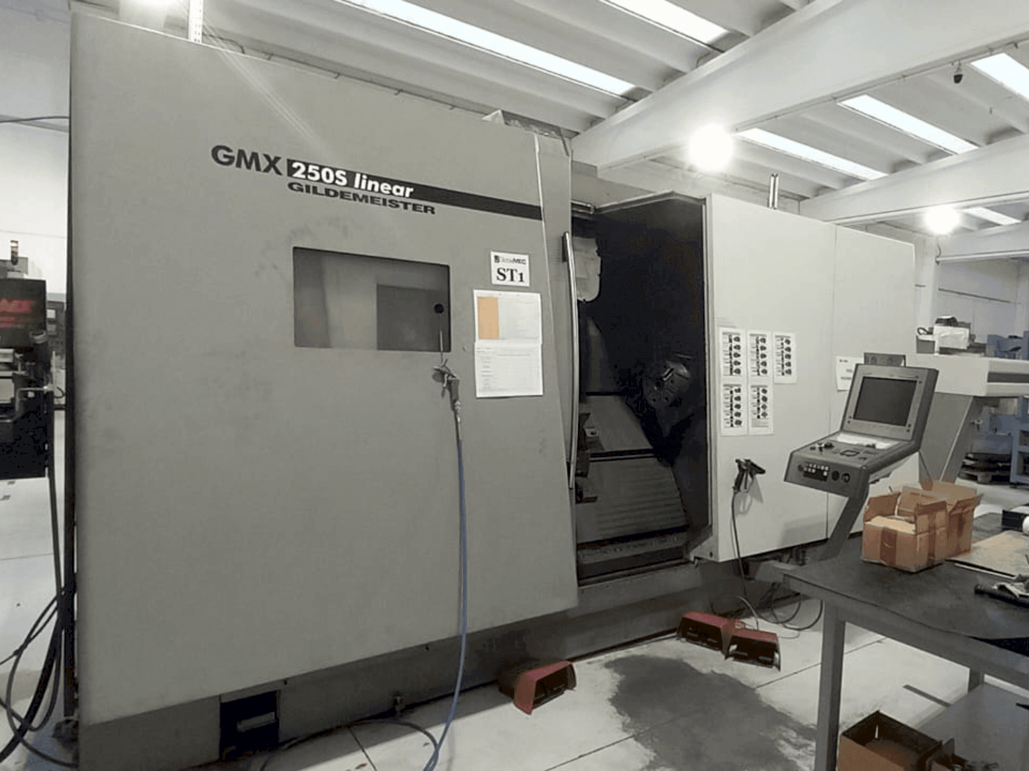 Mašīnas Gildemeister GMX 250S Linear  pretskats