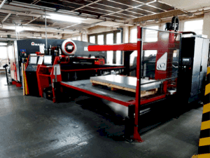 Mašīnas AMADA EMK 3610NT  pretskats