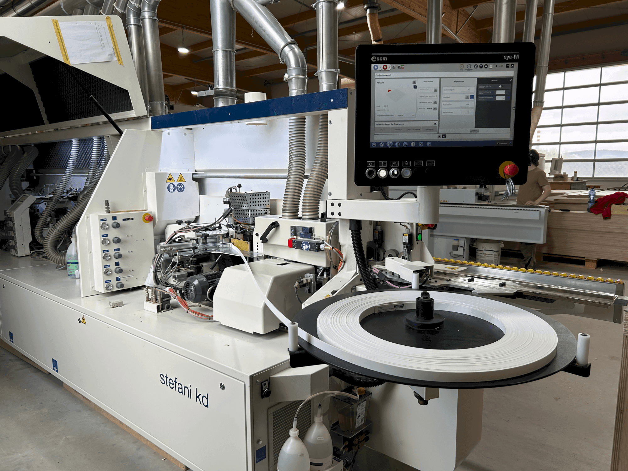 Mašīnas SCM Stefani kd hp  pretskats